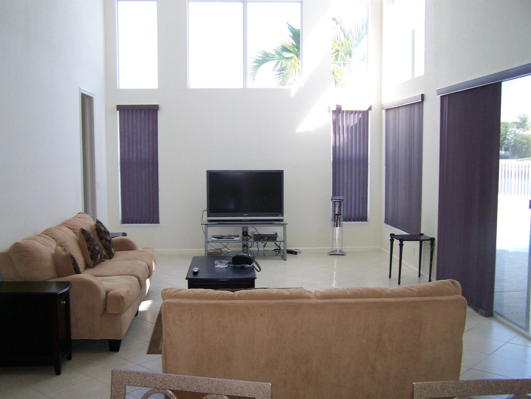 ISLES AT WELLINGTON 3 - Residential Lease