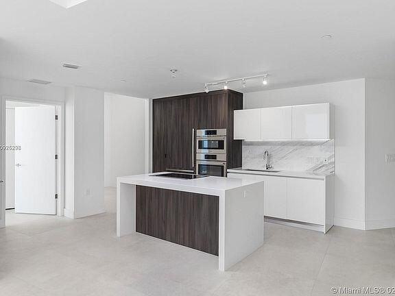 851 NE 1st Avenue 2509