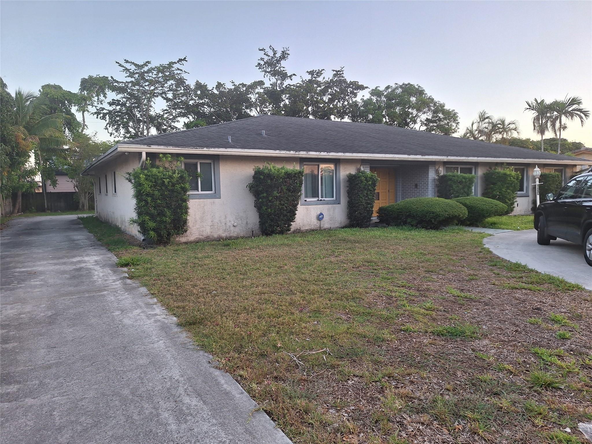 120 NW 15th St
