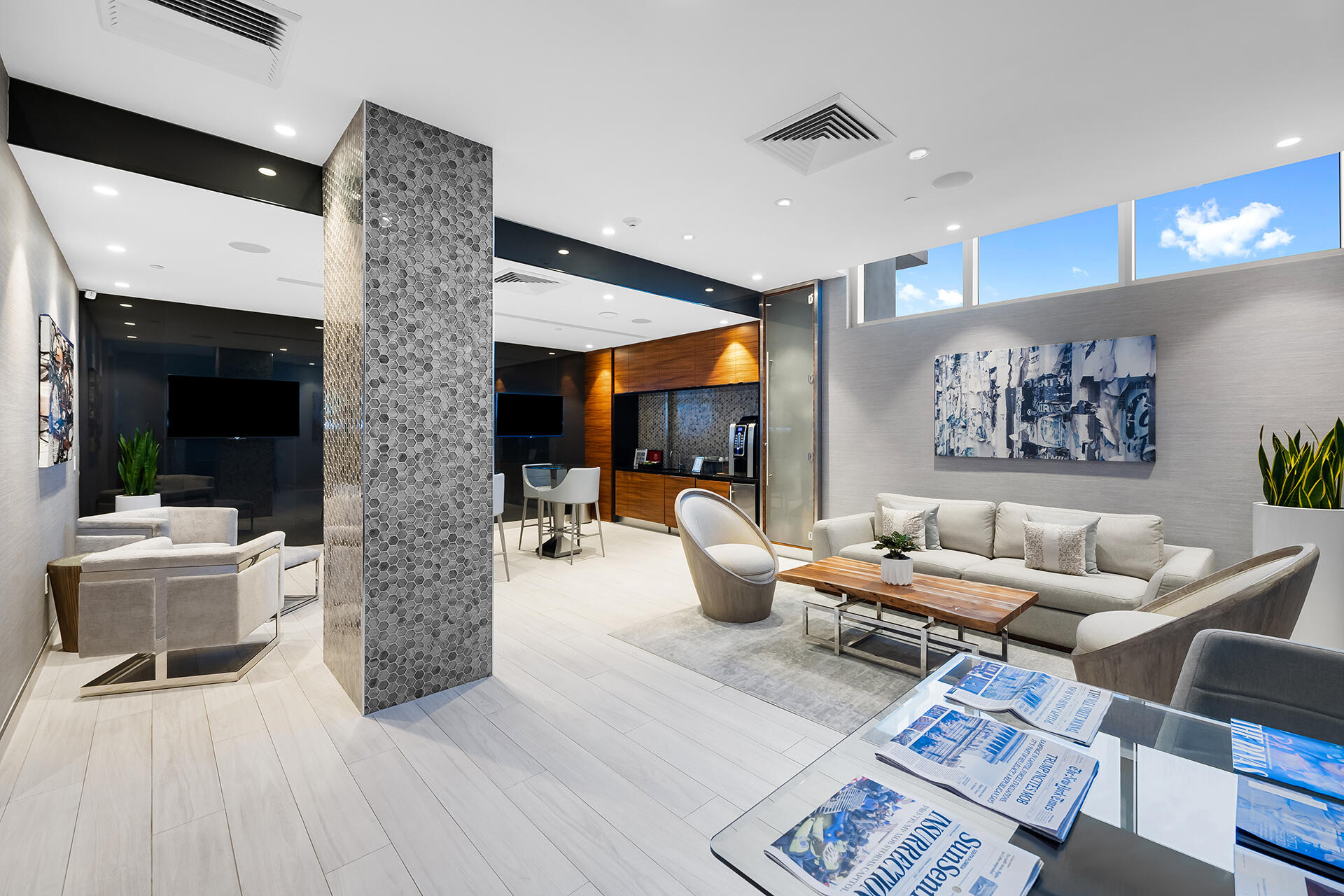 PARAMOUNT FT LAUDERDALE CONDO - Residential Lease