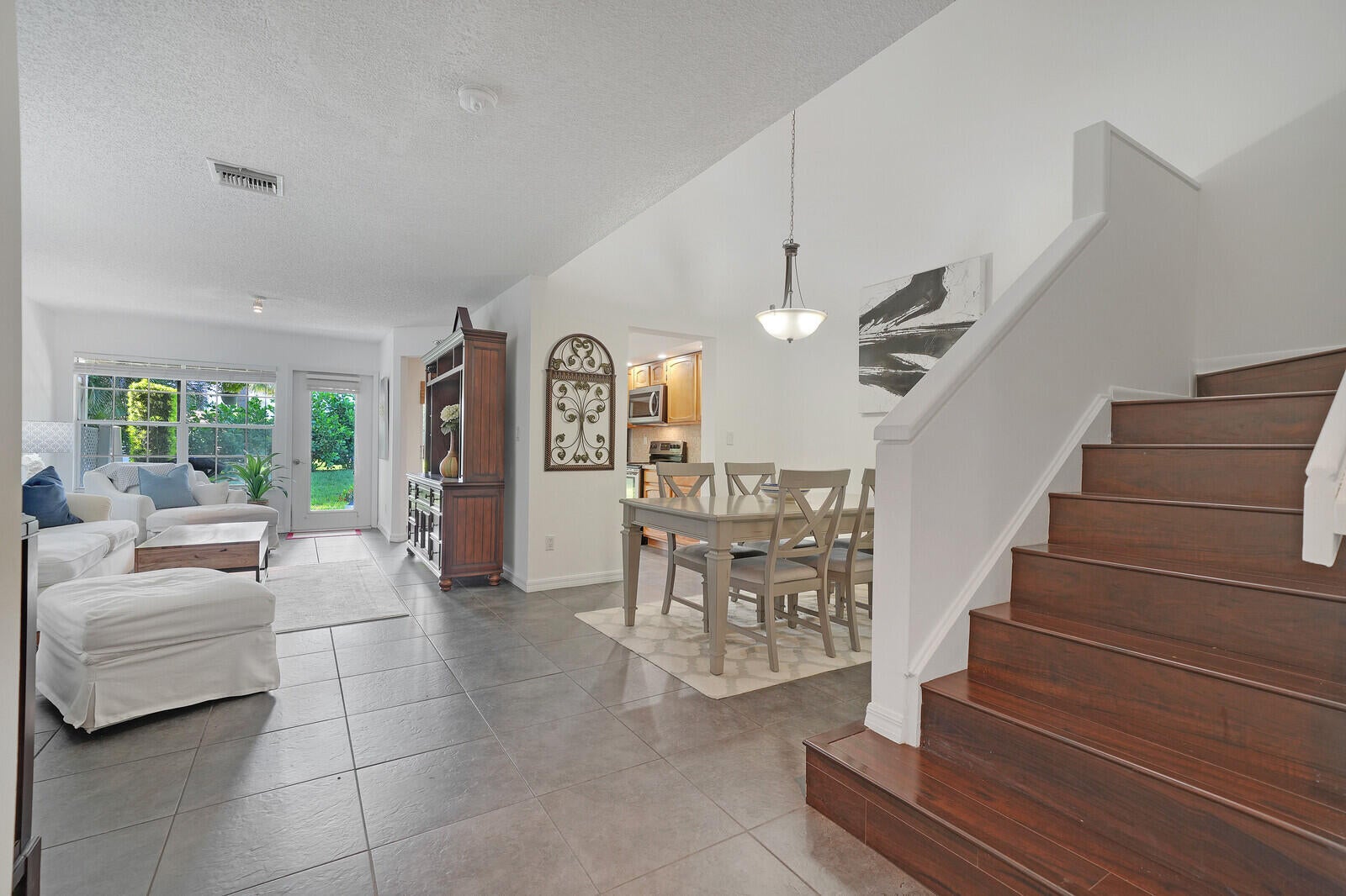 5282 Sapphire Valley