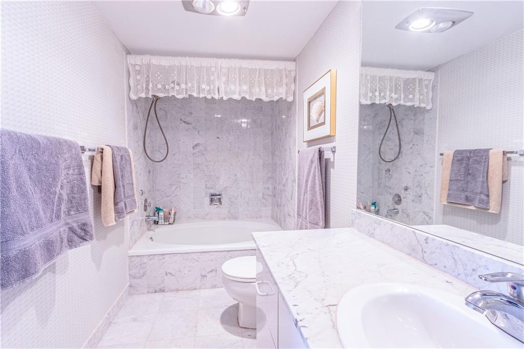 SOUTHPOINT - Residential