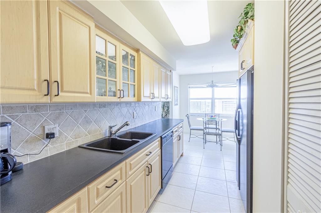 SOUTHPOINT - Residential