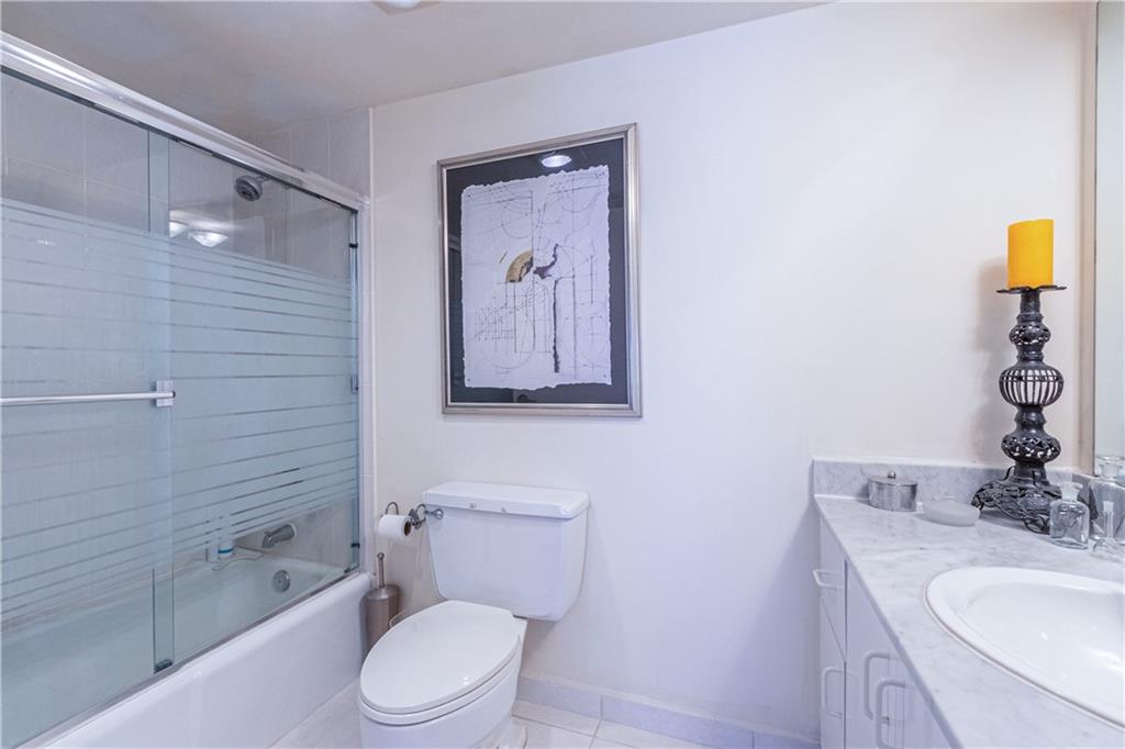 SOUTHPOINT - Residential