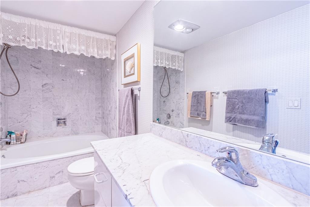 SOUTHPOINT - Residential