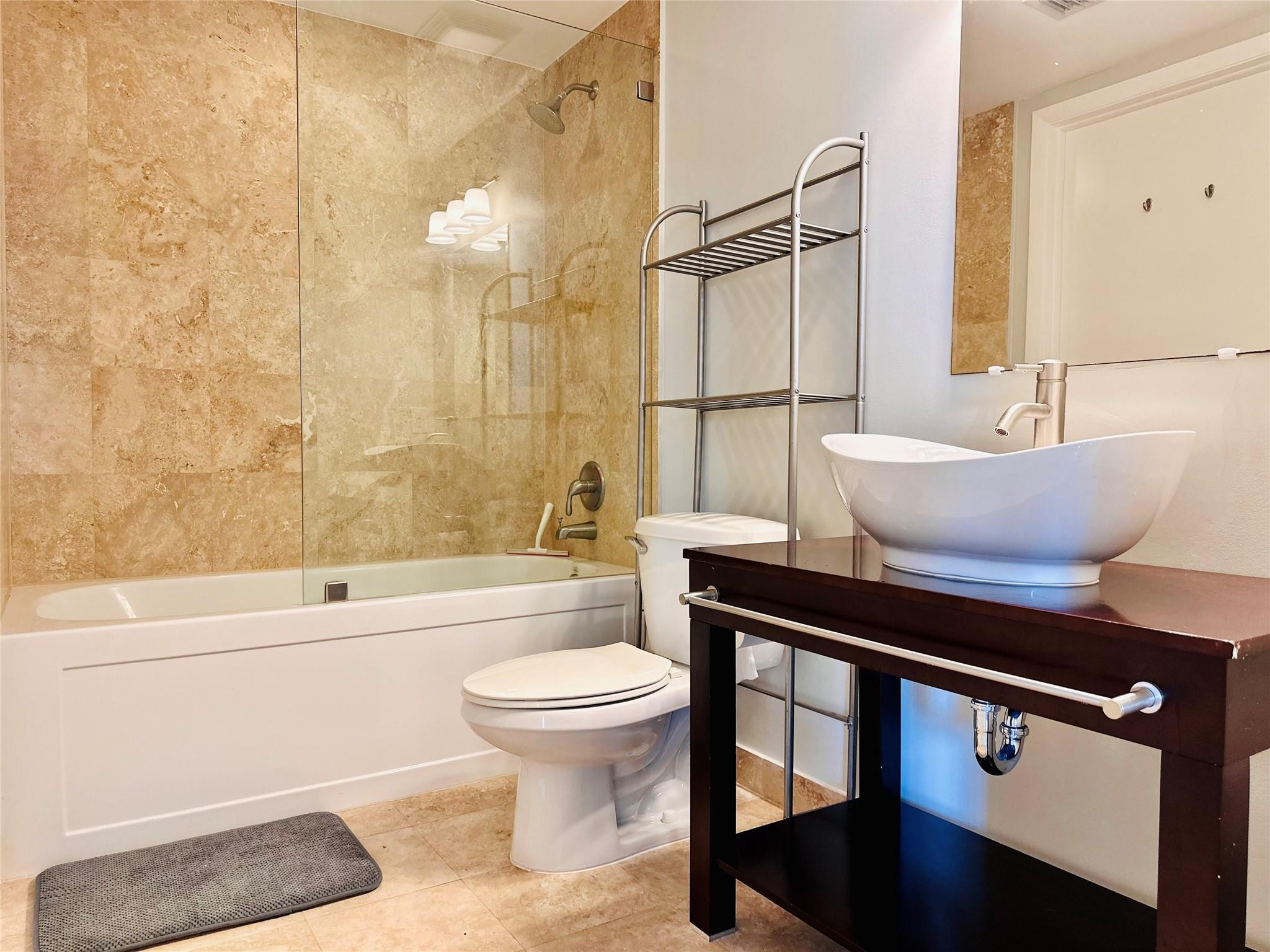 WIND CONDO - Residential Lease