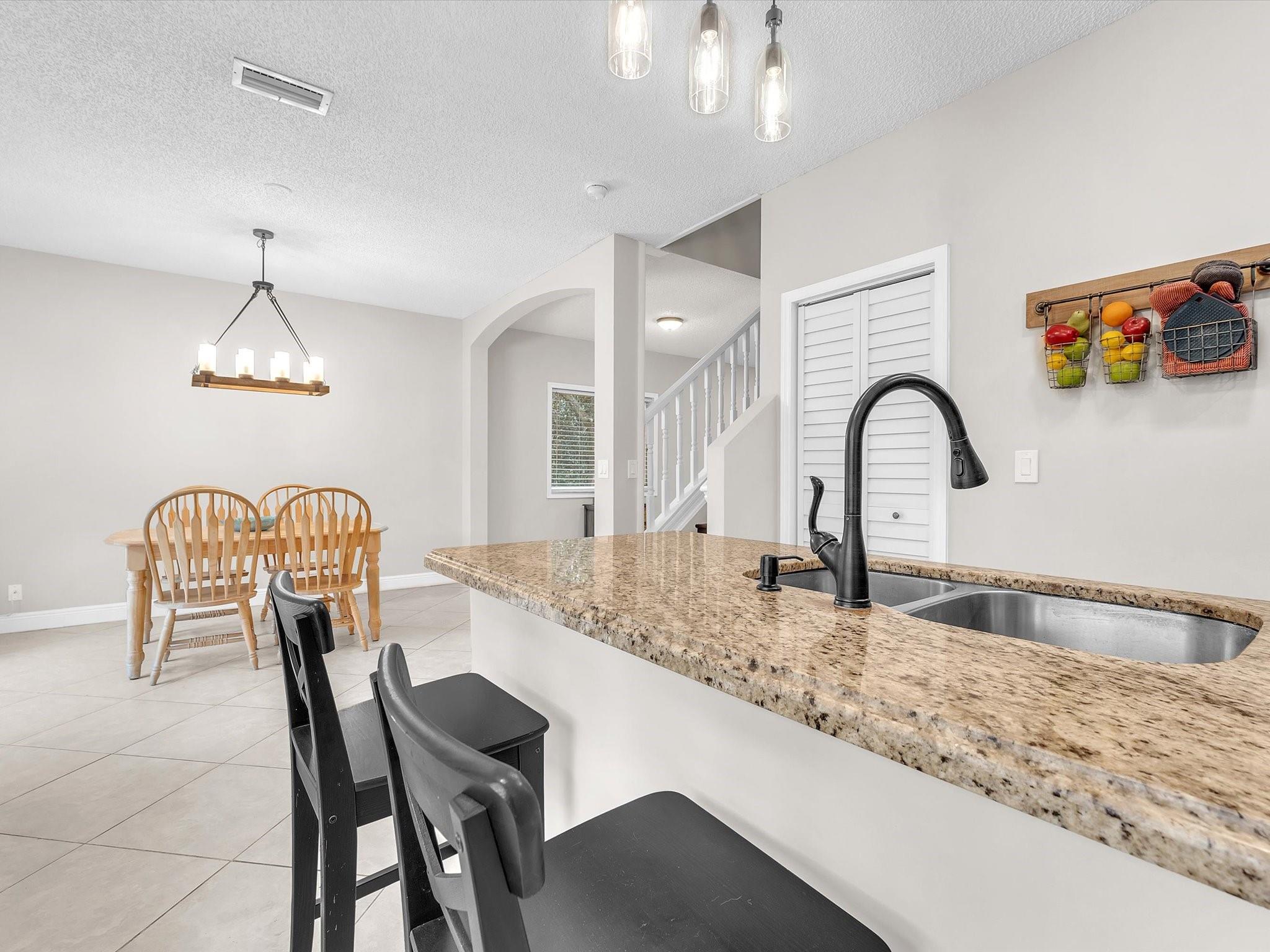 Lago Vista - Residential