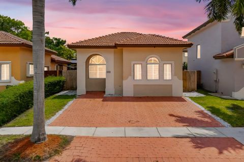 2523 NE 41st Ave Homestead FL 33033