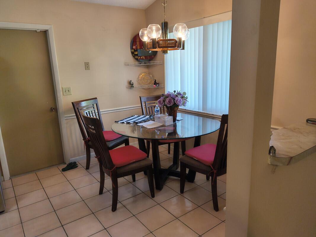 PALM BEACH FARMS CO 7 - Residential