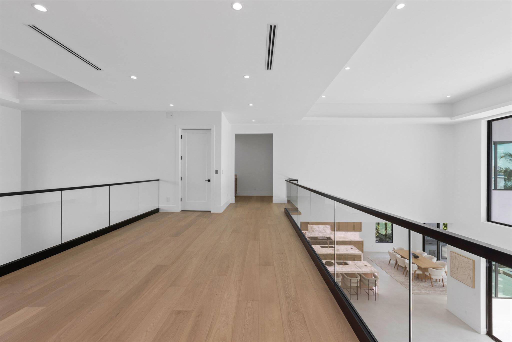 RIVERSIDE ON THE LOXAHATC - Residential