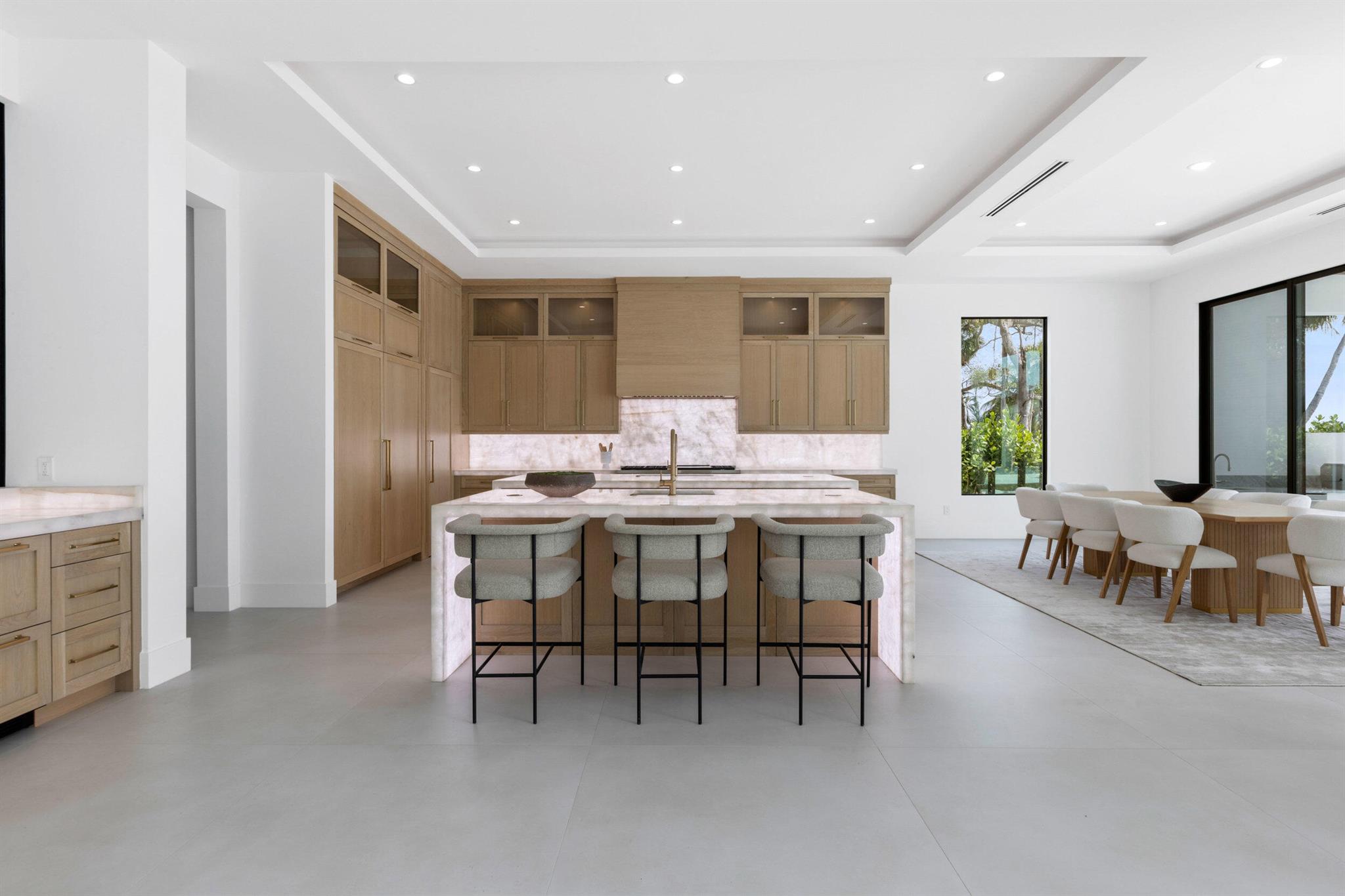 RIVERSIDE ON THE LOXAHATC - Residential