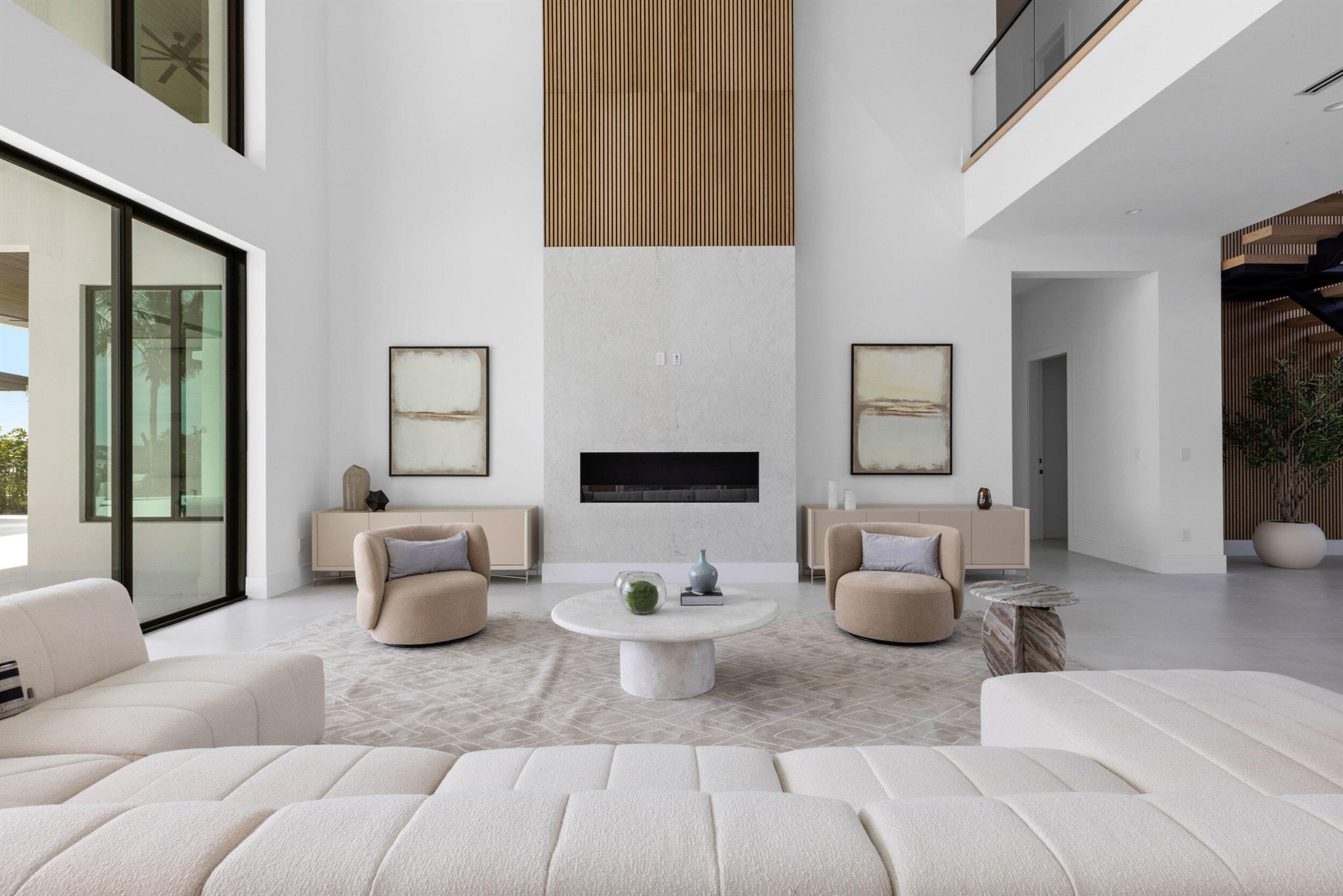 RIVERSIDE ON THE LOXAHATC - Residential