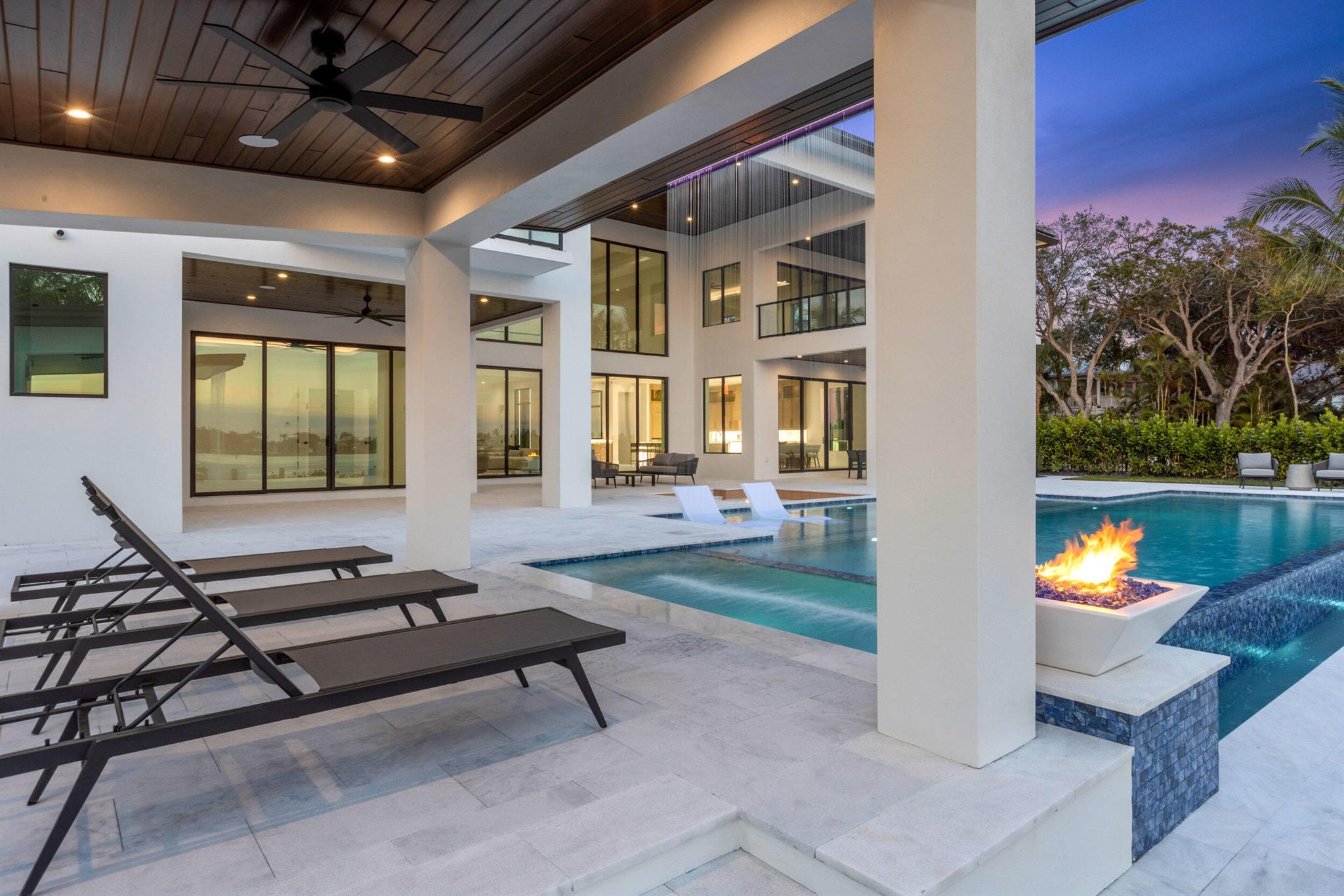 RIVERSIDE ON THE LOXAHATC - Residential