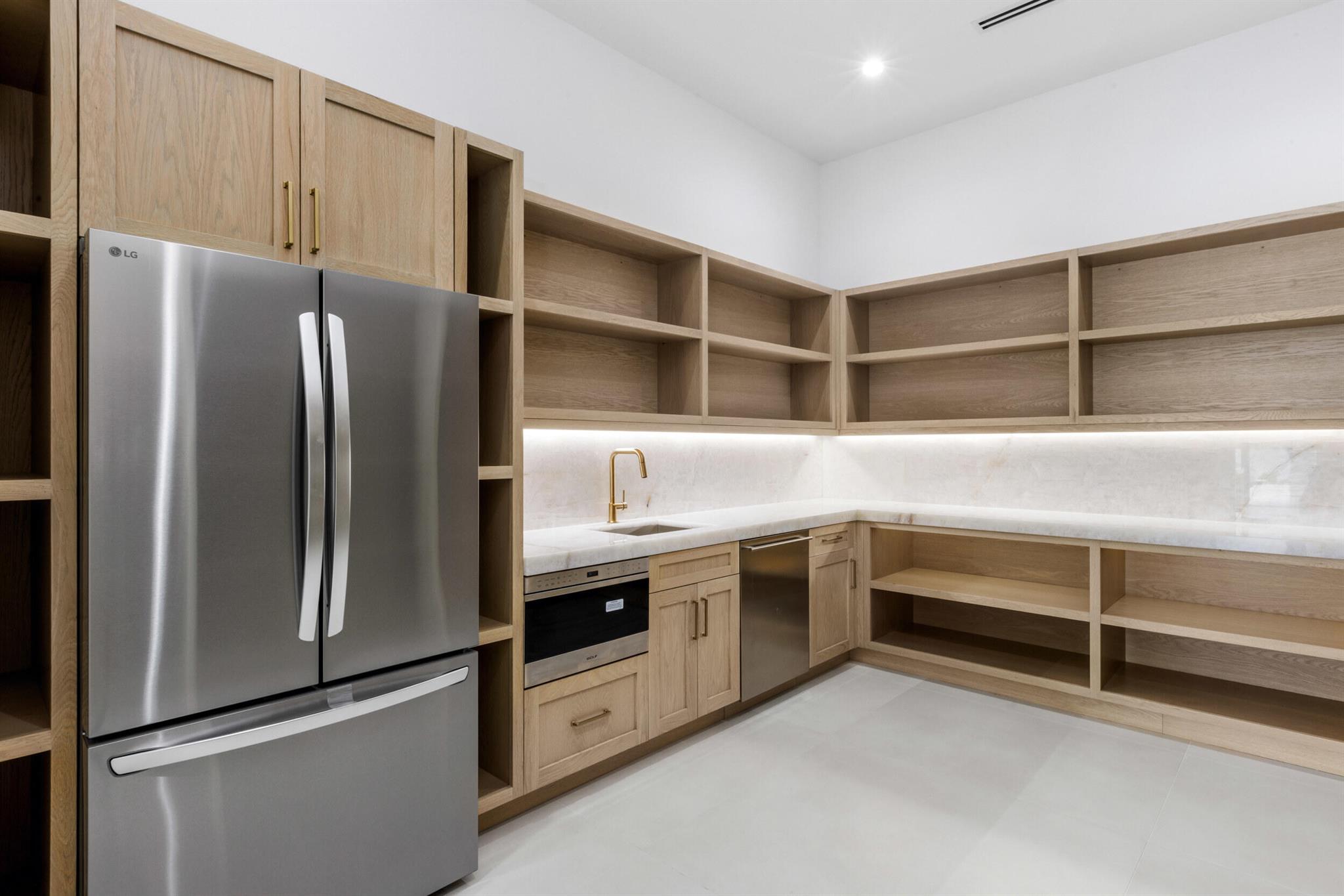 RIVERSIDE ON THE LOXAHATC - Residential