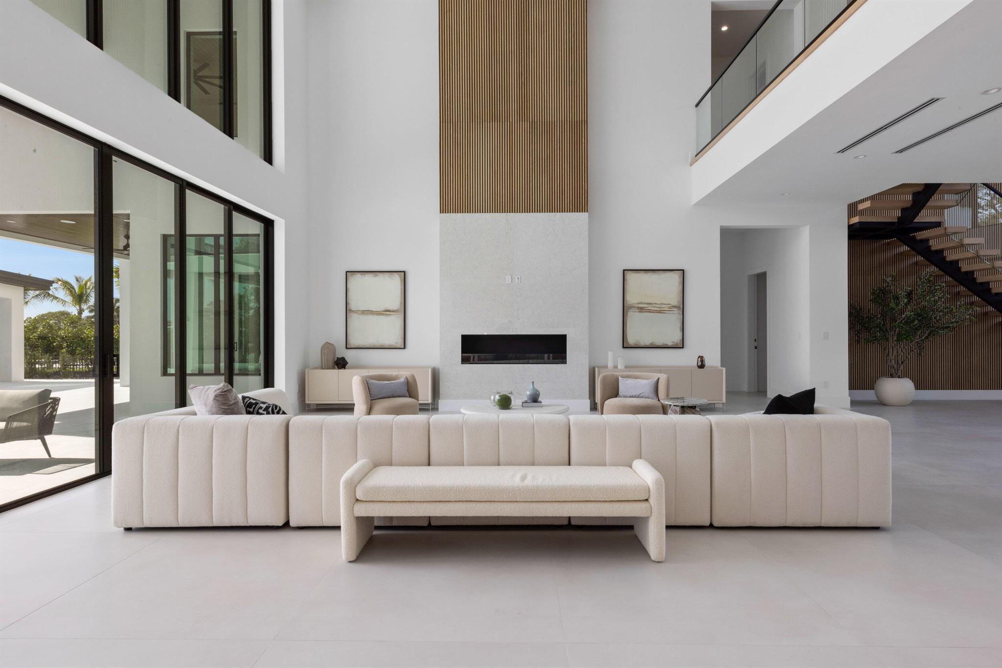 RIVERSIDE ON THE LOXAHATC - Residential