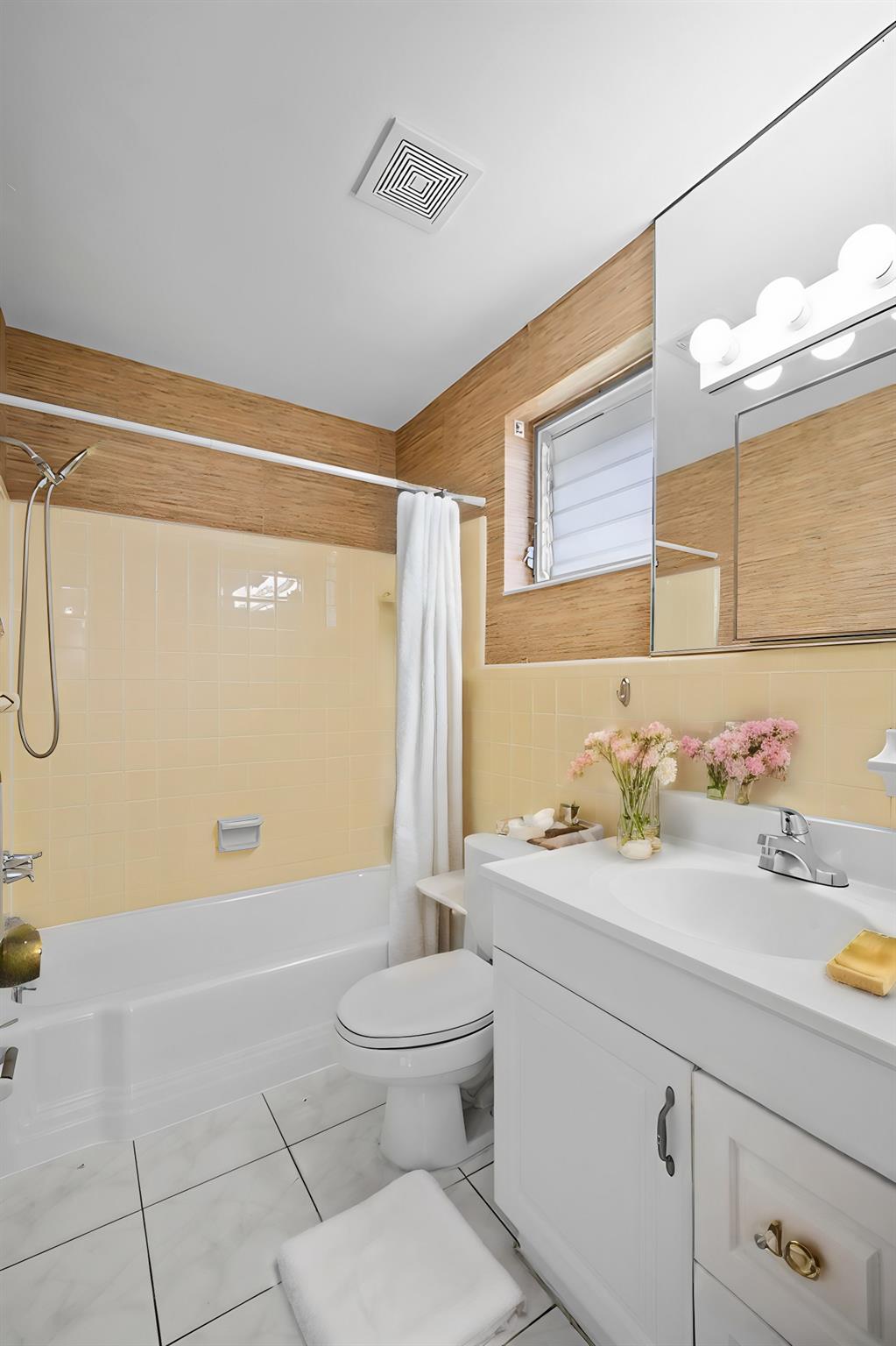 Plymuth Rock - Residential