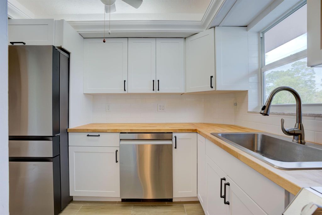 Photo of 18081 SE Country Club Drive #101, Jupiter, FL 33469 (MLS # R11029752)