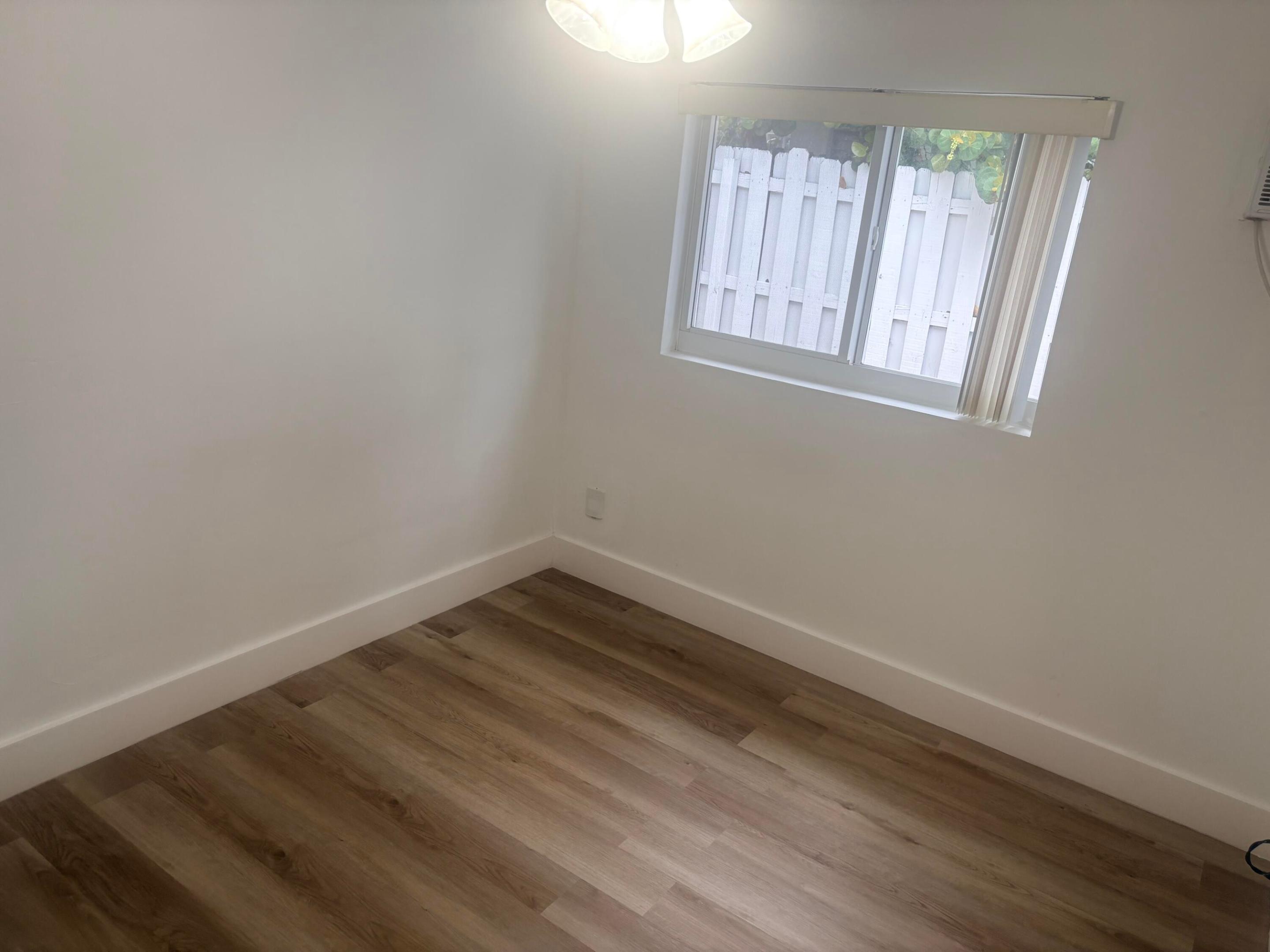 1801 NE 25th Avenue 3