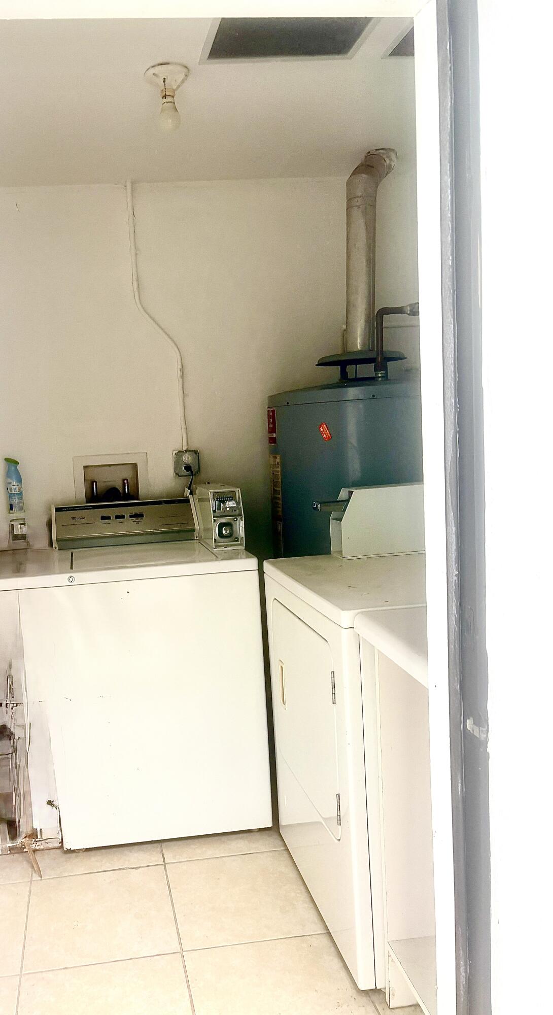 1801 NE 25th Avenue 3