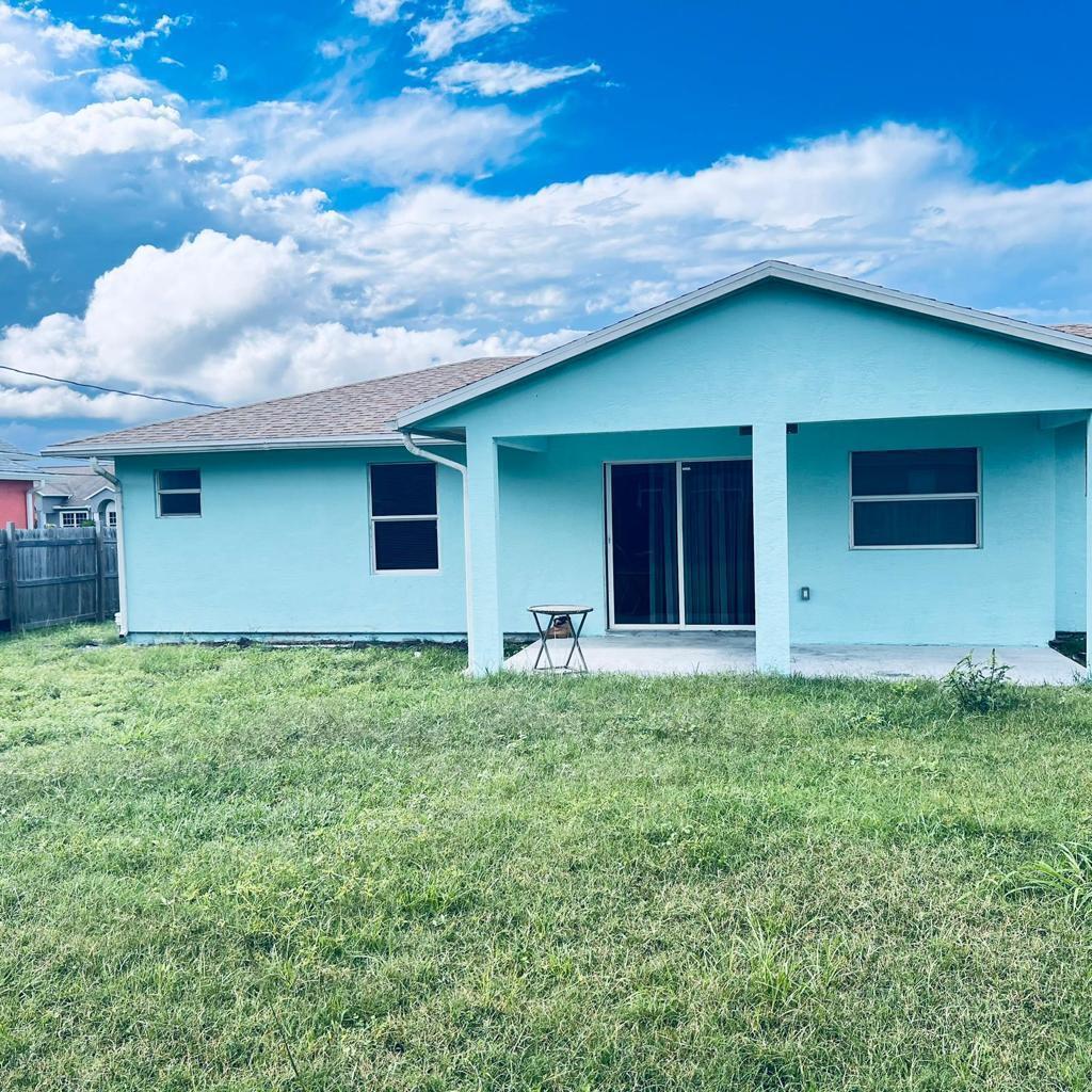 PORT ST LUCIE SECTION 33 - Residential Lease