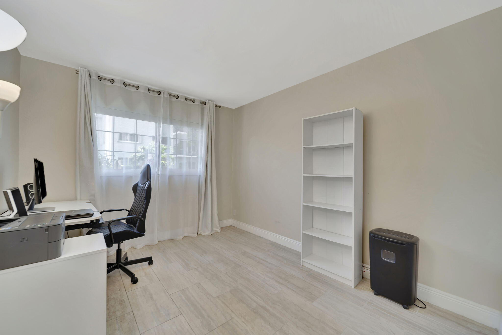 RIVER MANOR CONDO - Residential