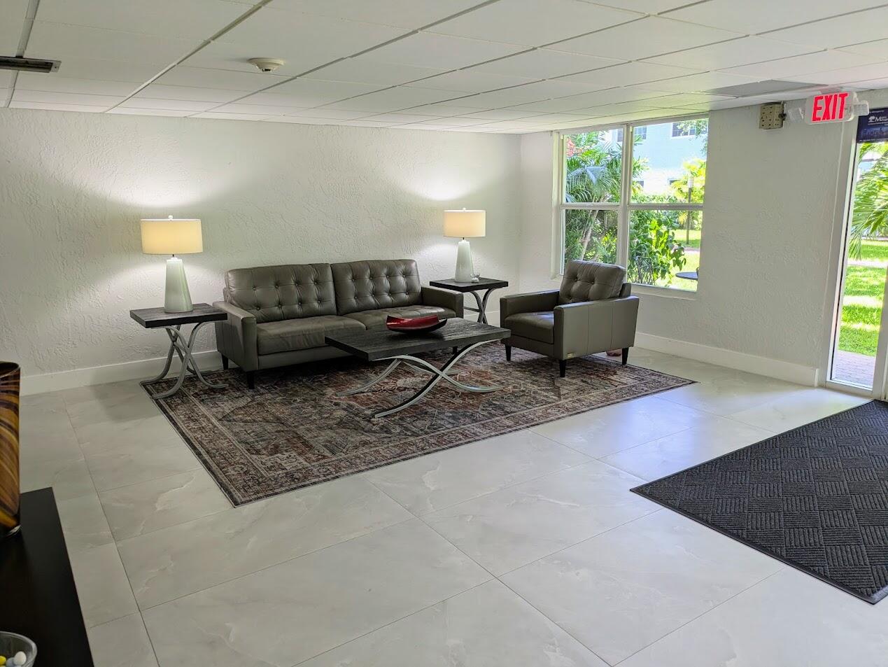 RIVER MANOR CONDO - Residential