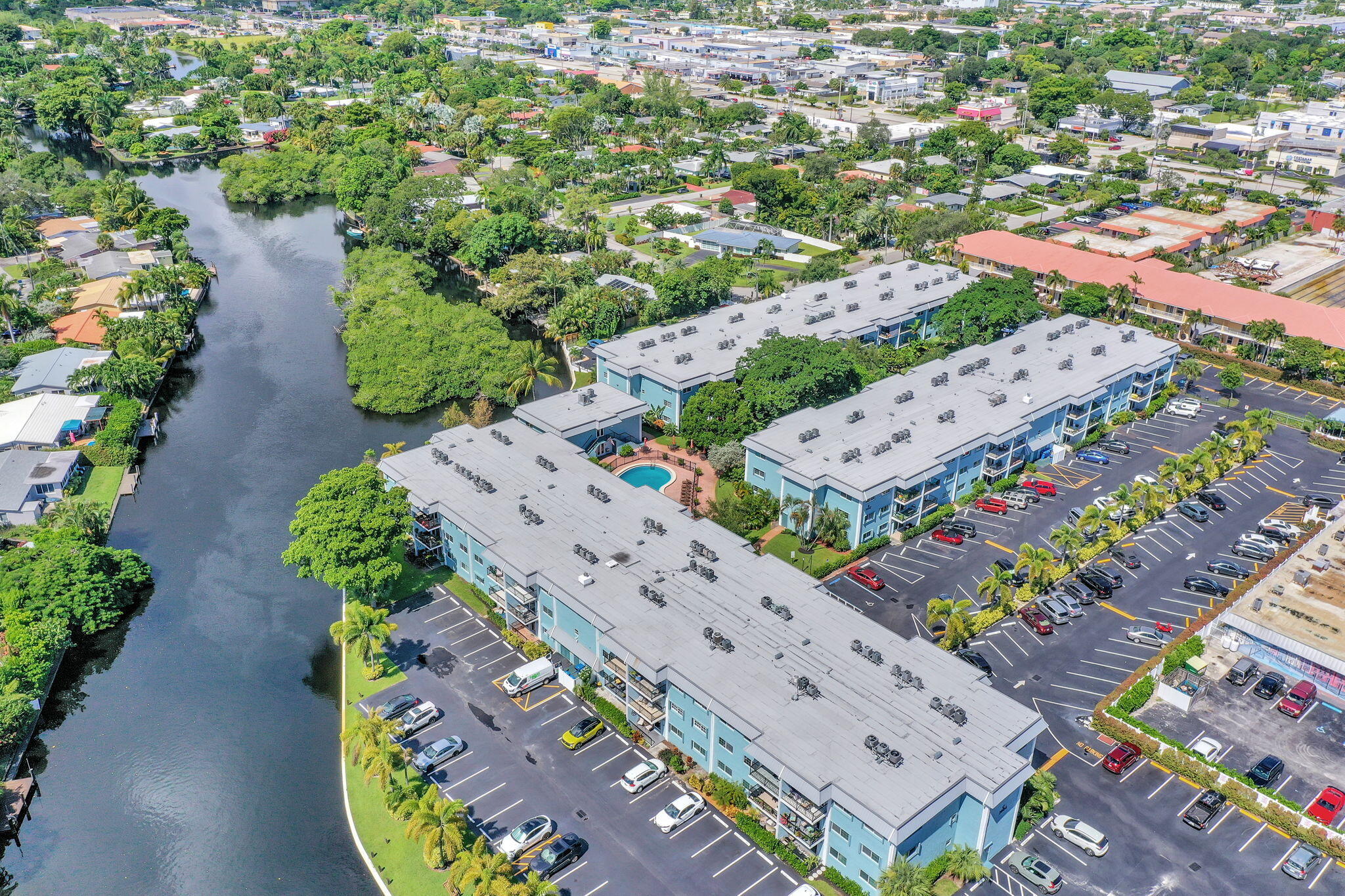 RIVER MANOR CONDO - Residential