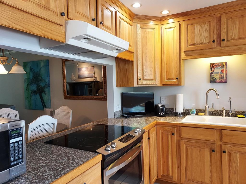 Photo of 717 S Us Highway 1 #101, Jupiter, FL 33477 (MLS # R11105079)