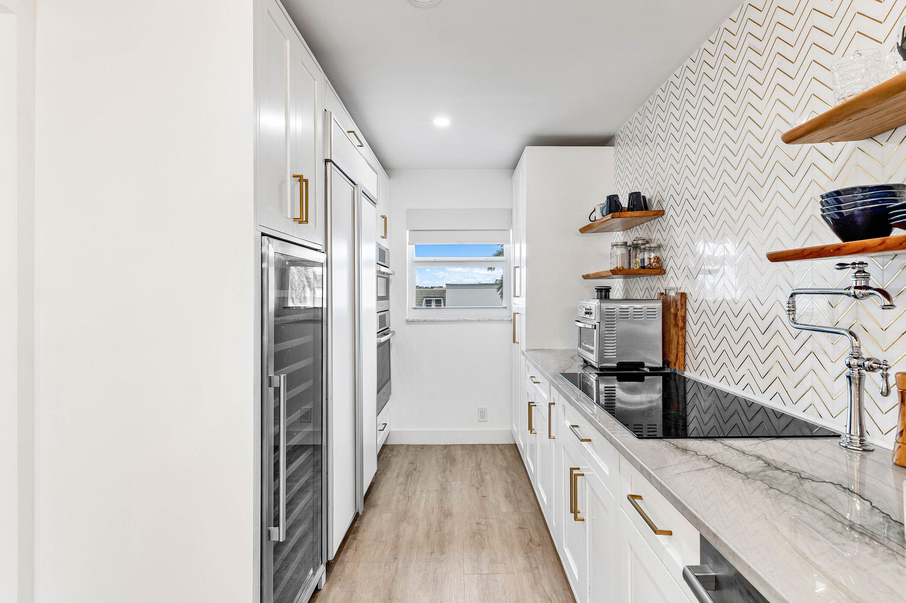 NEWTH GARDENS CONDO - Residential