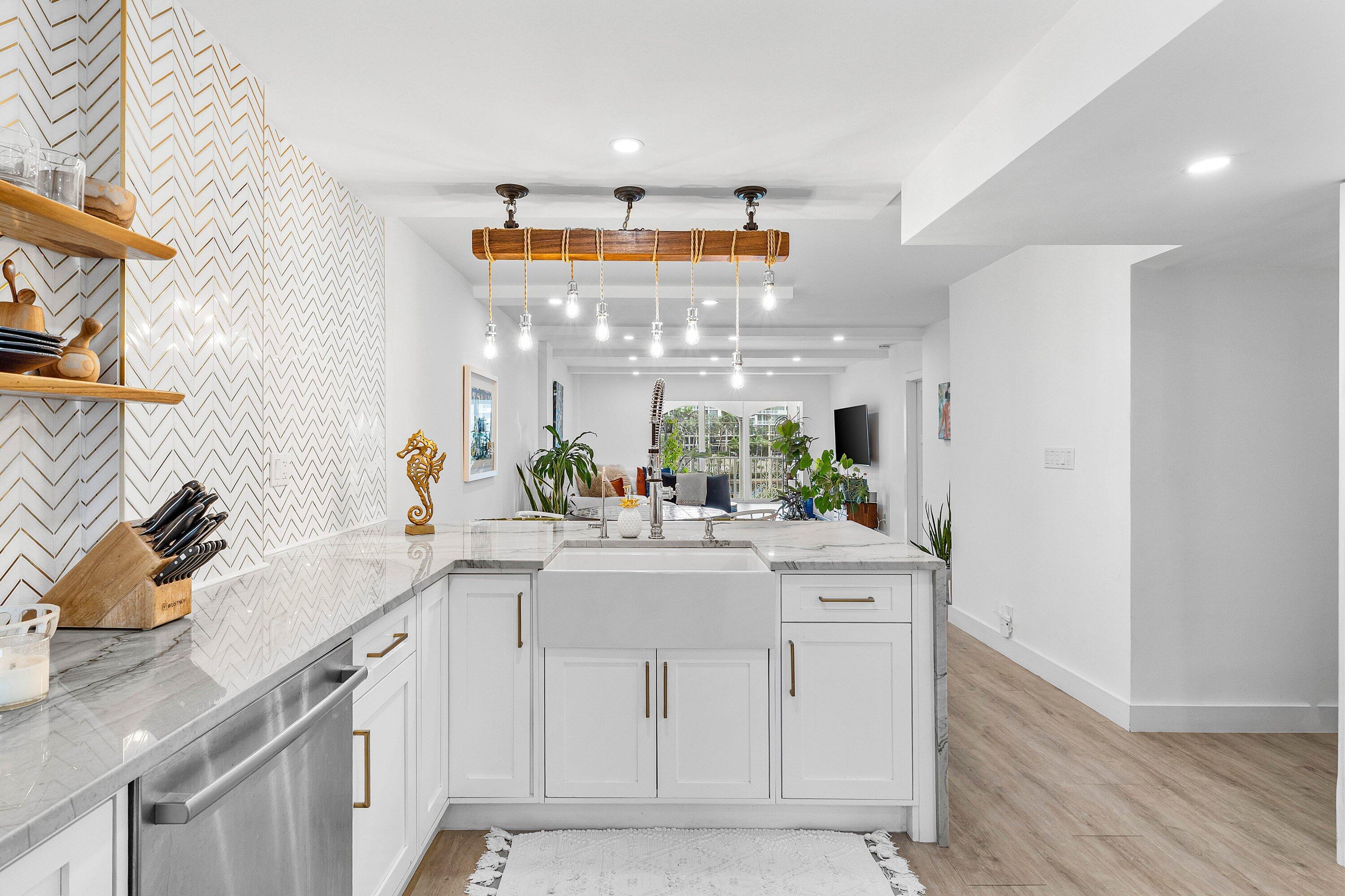 NEWTH GARDENS CONDO - Residential