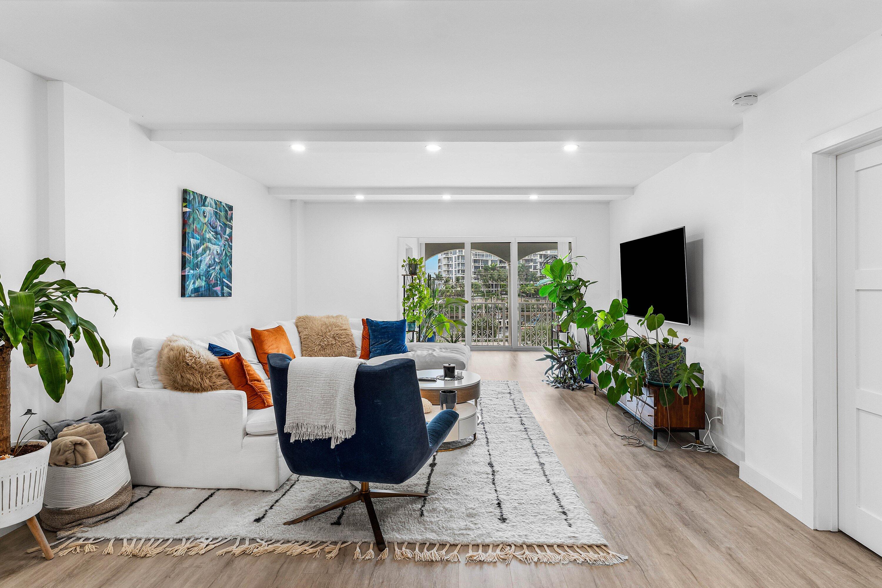 NEWTH GARDENS CONDO - Residential