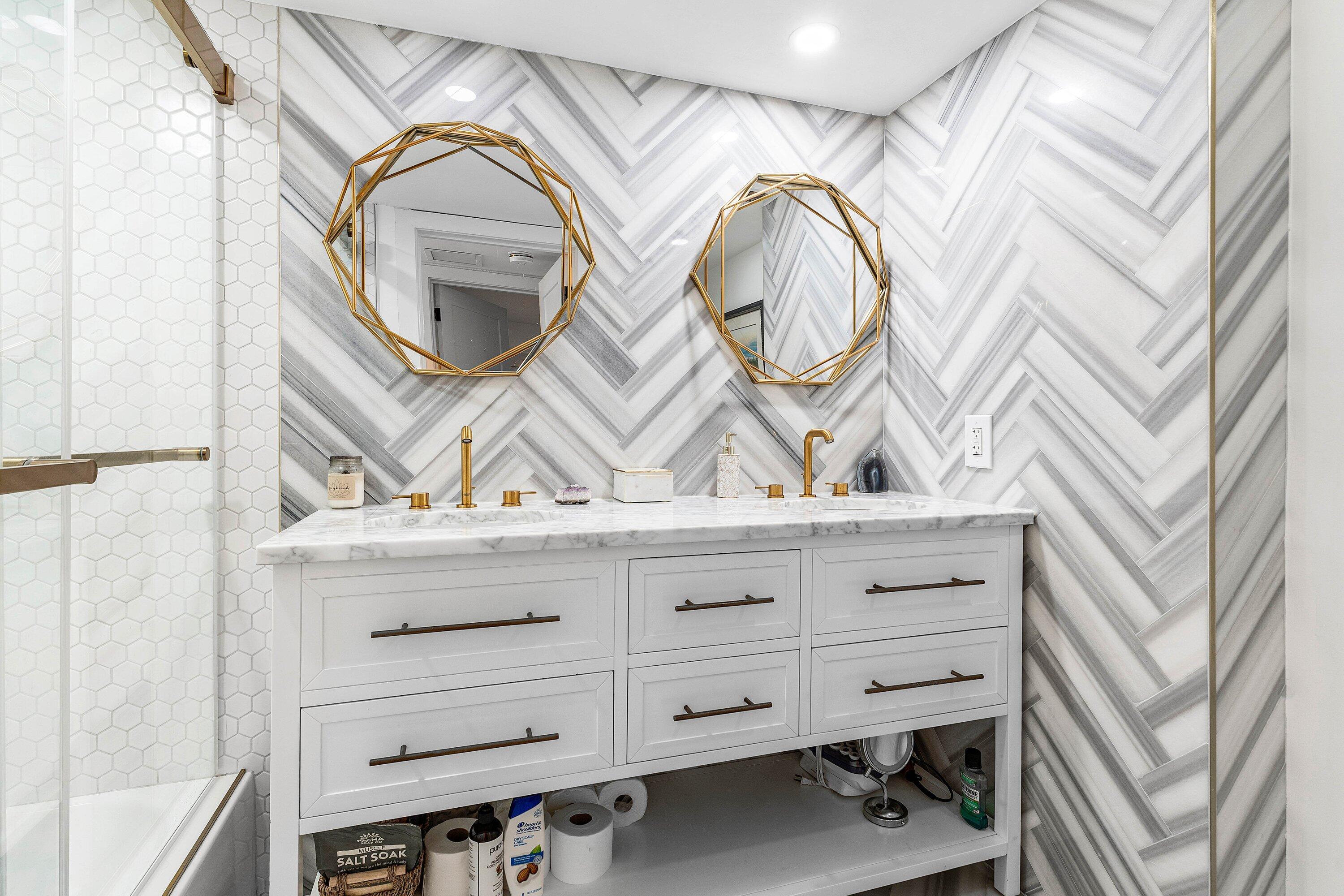 NEWTH GARDENS CONDO - Residential