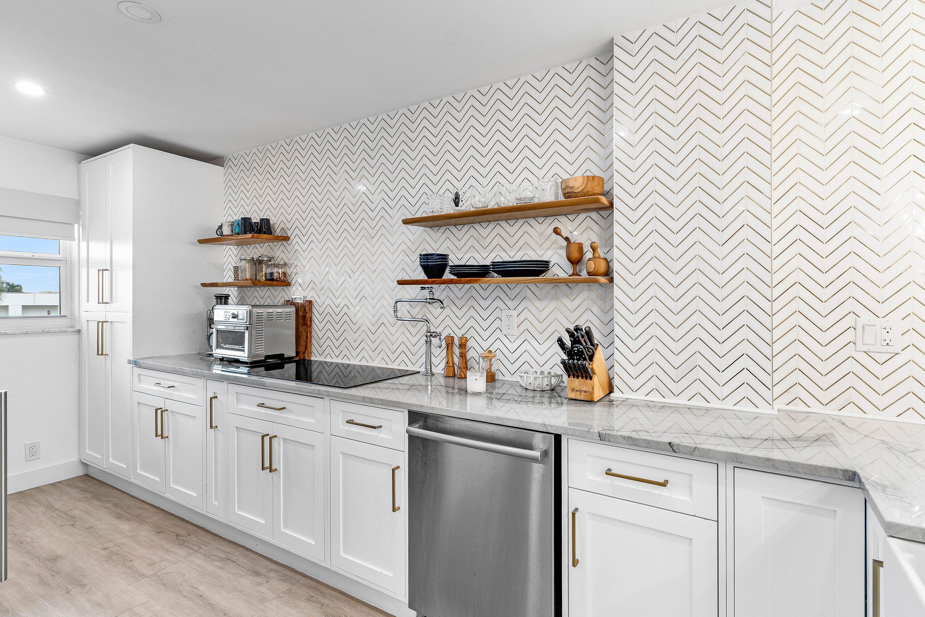 NEWTH GARDENS CONDO - Residential