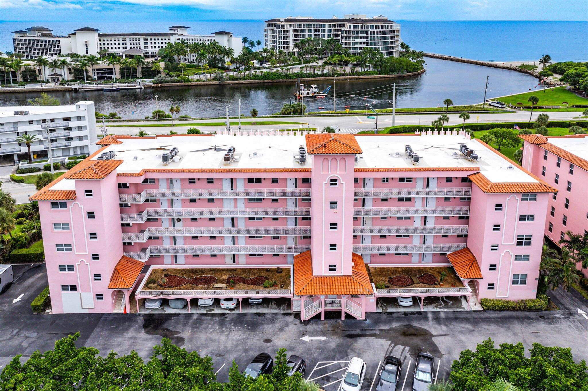 NEWTH GARDENS CONDO - Residential