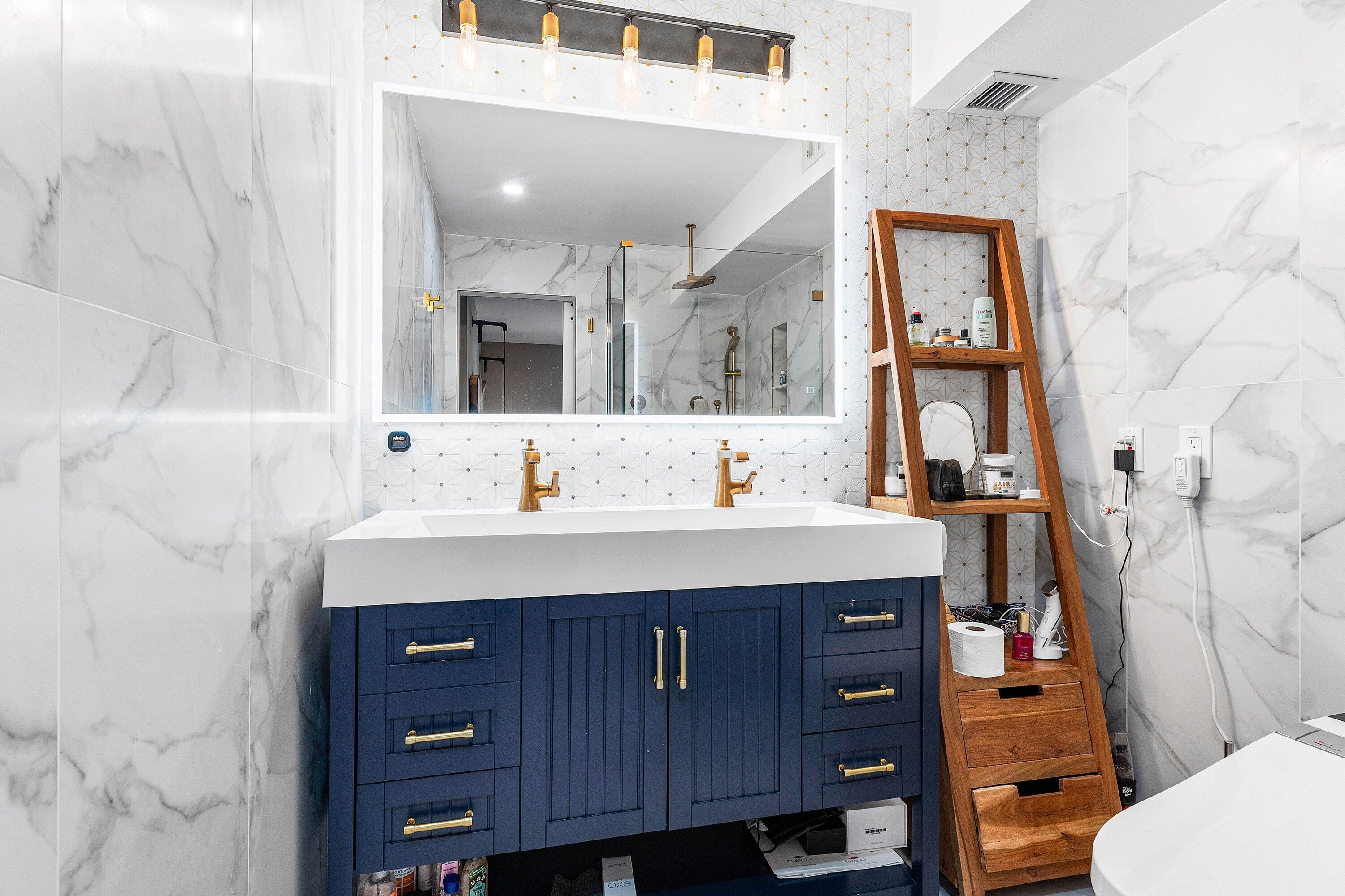 NEWTH GARDENS CONDO - Residential