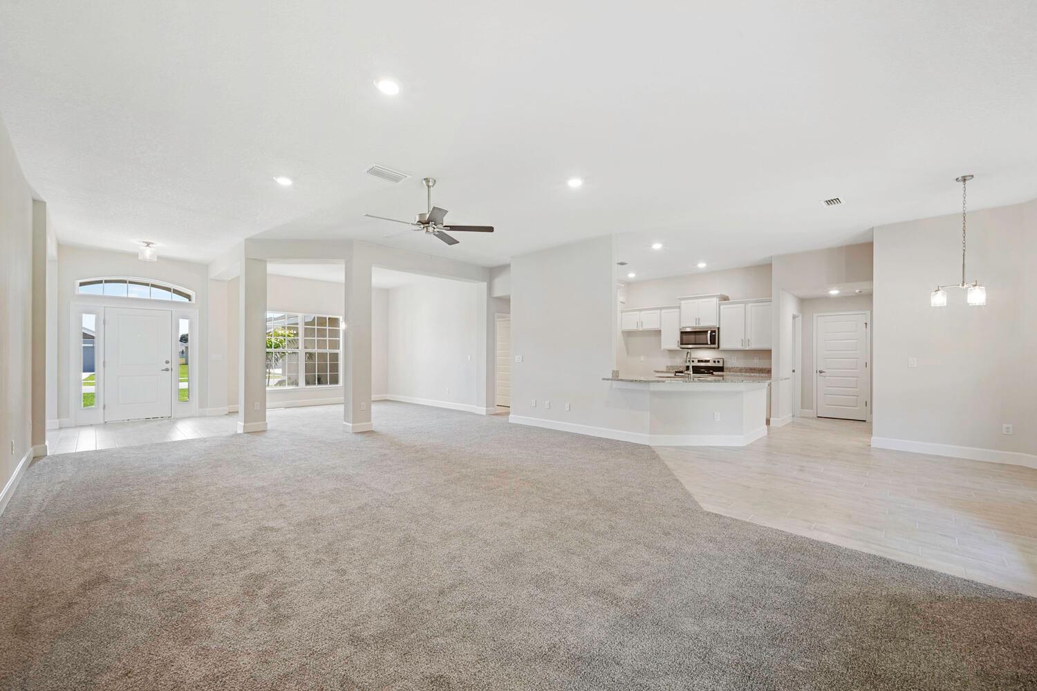 5801 NW Dana Circle