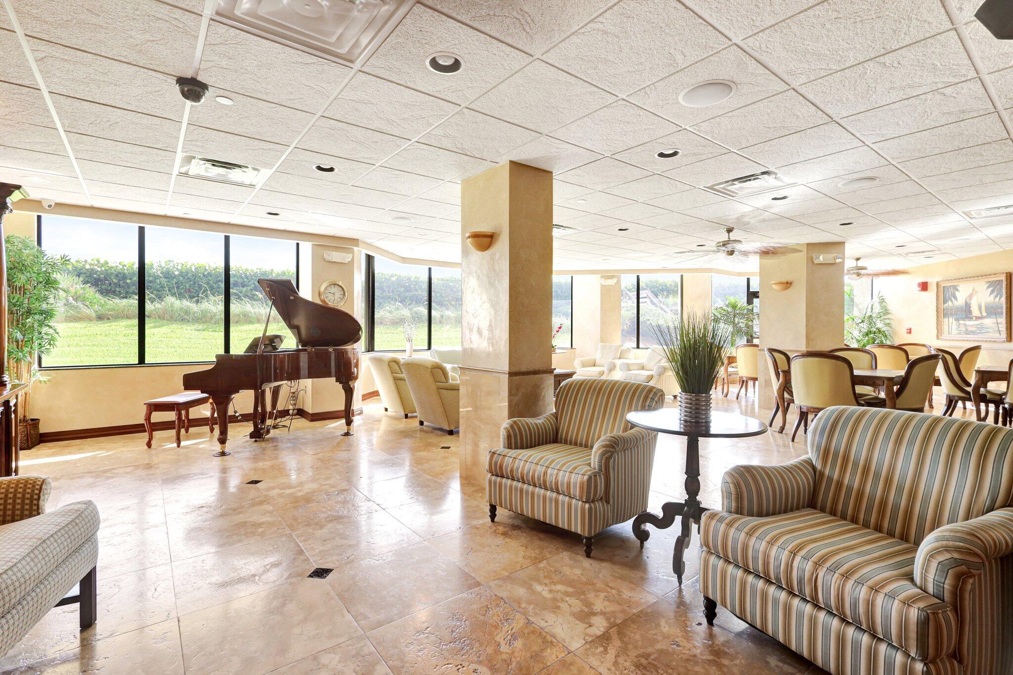 ISLANDIA II CONDOMINIUM - Residential Lease