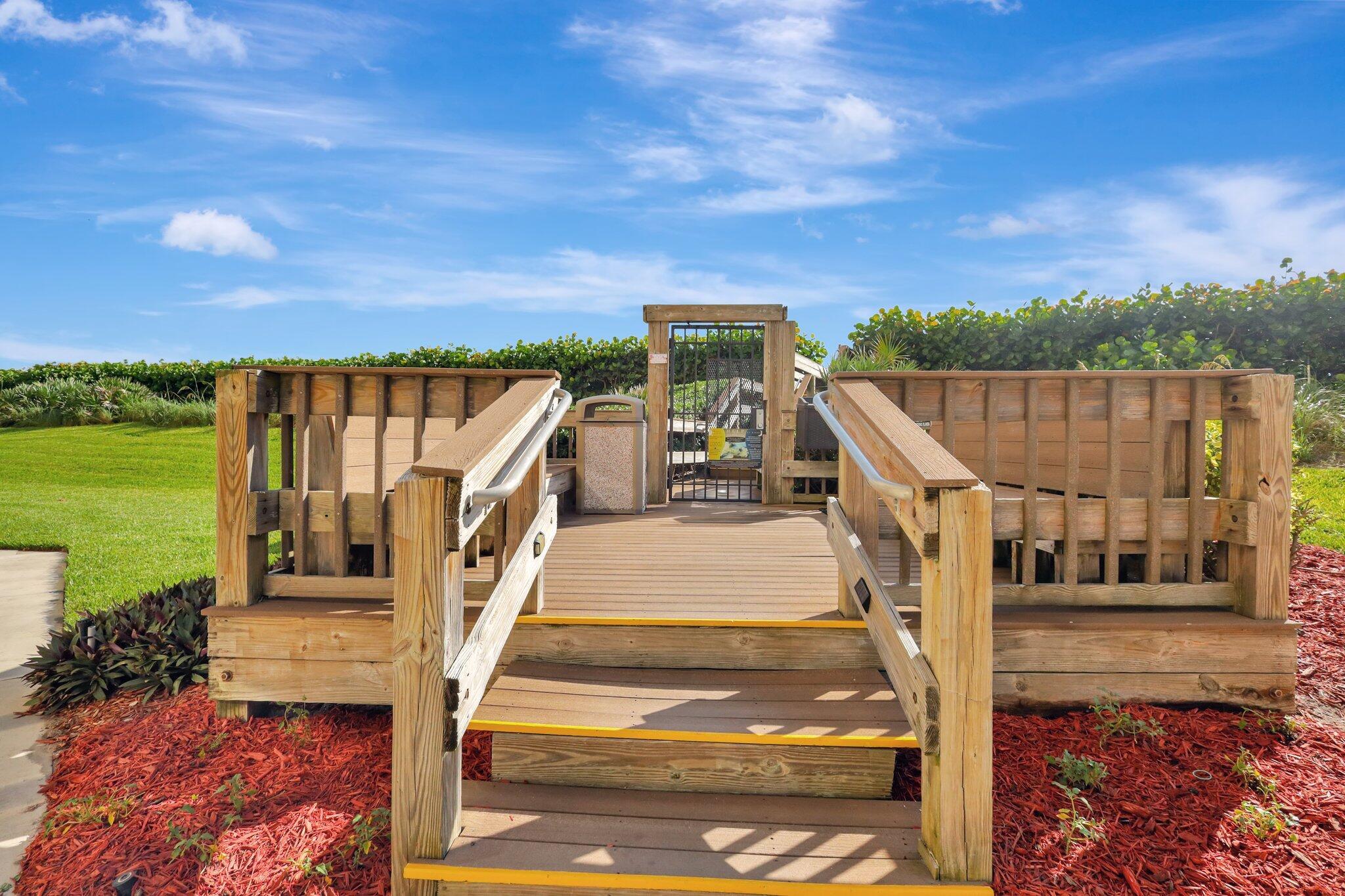 ISLANDIA II CONDOMINIUM - Residential Lease