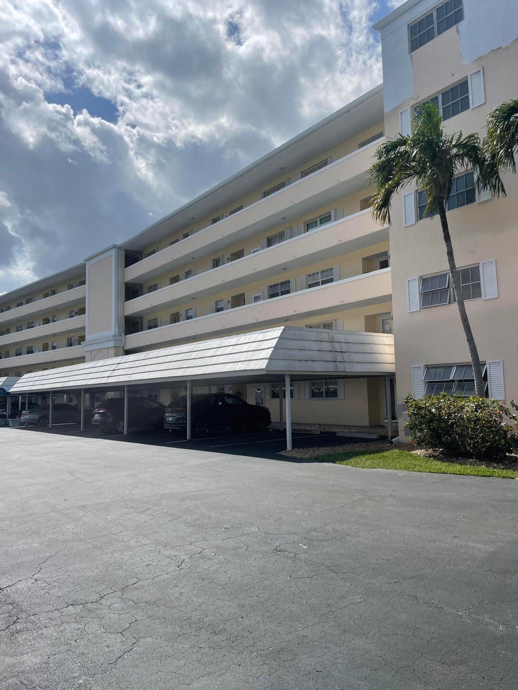 Photo of 250 JOHN F KENNEDY Drive #308, Atlantis, FL 33462 (MLS # B26082870)