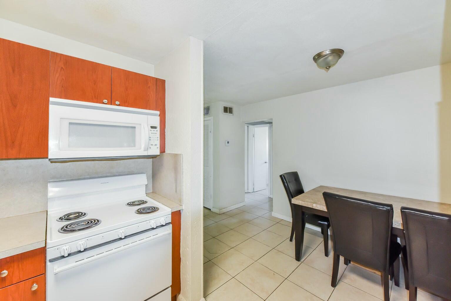 CYPRESS CREEK VILLAS OF C - Residential