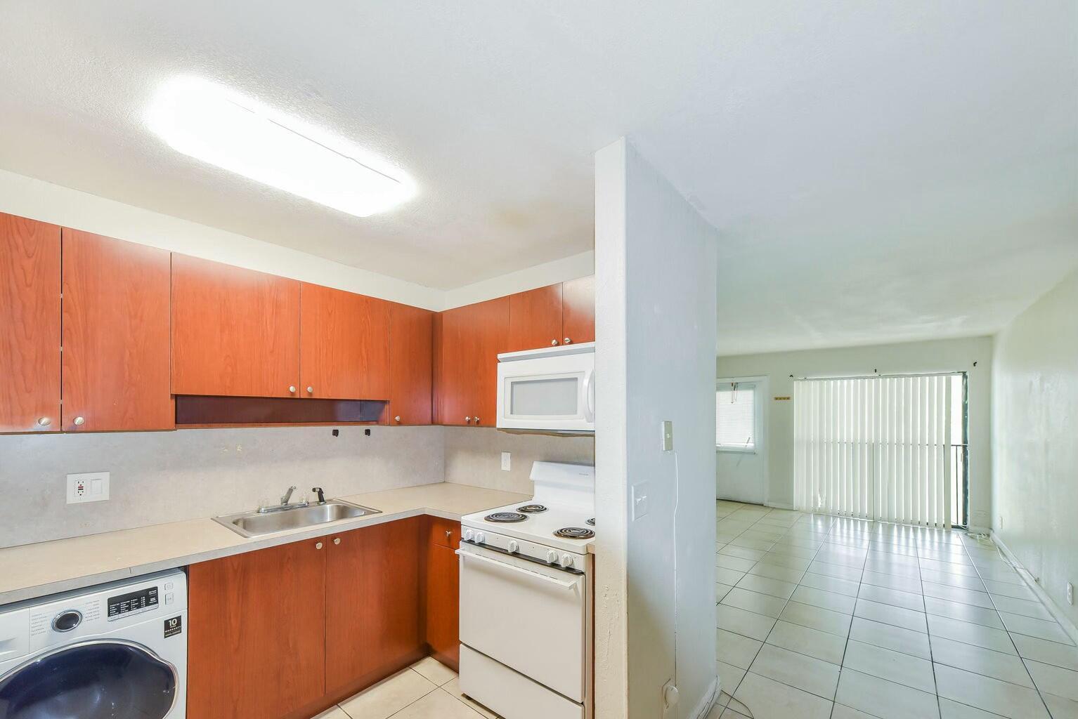 CYPRESS CREEK VILLAS OF C - Residential