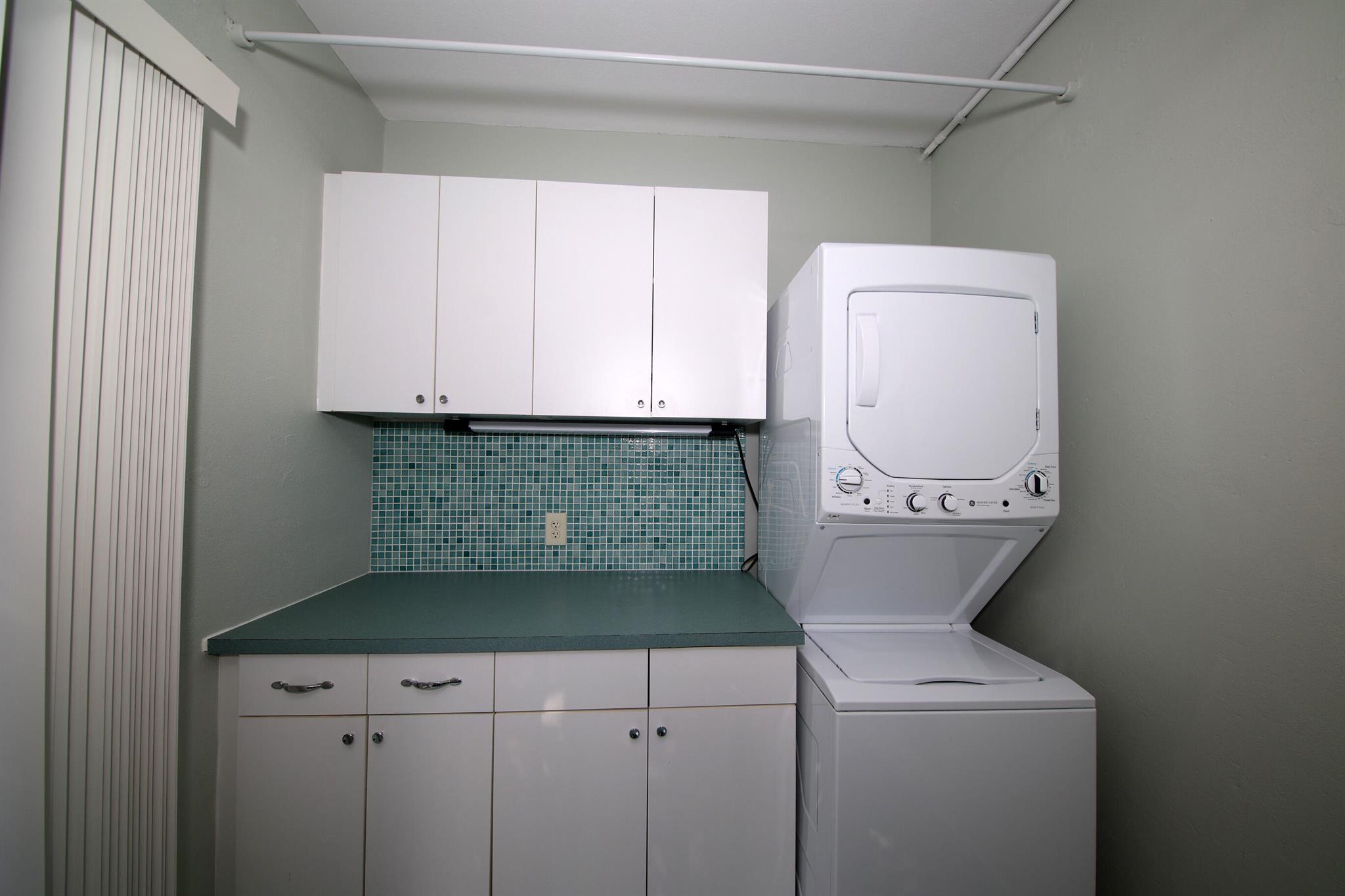 SOUTH PALM BEACH VILLAS C - Residential