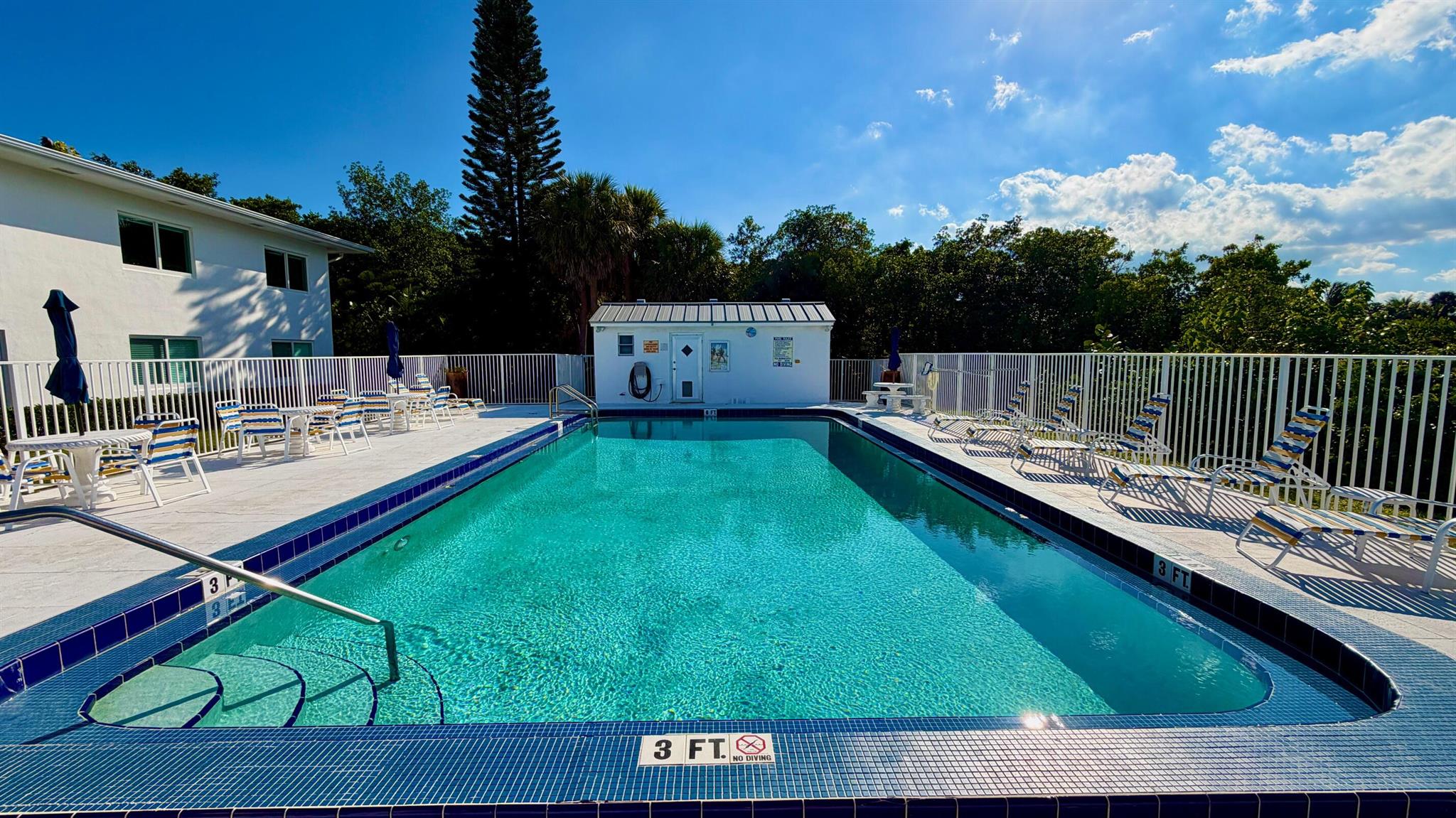 SOUTH PALM BEACH VILLAS C - Residential