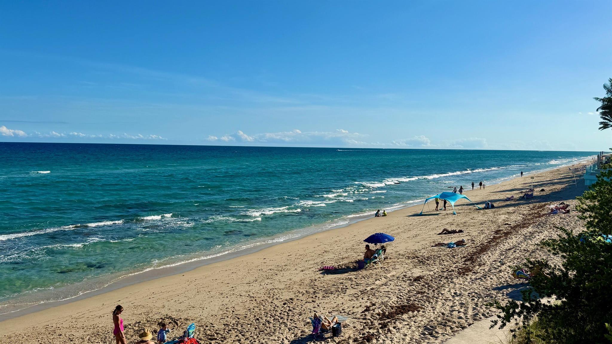 SOUTH PALM BEACH VILLAS C - Residential