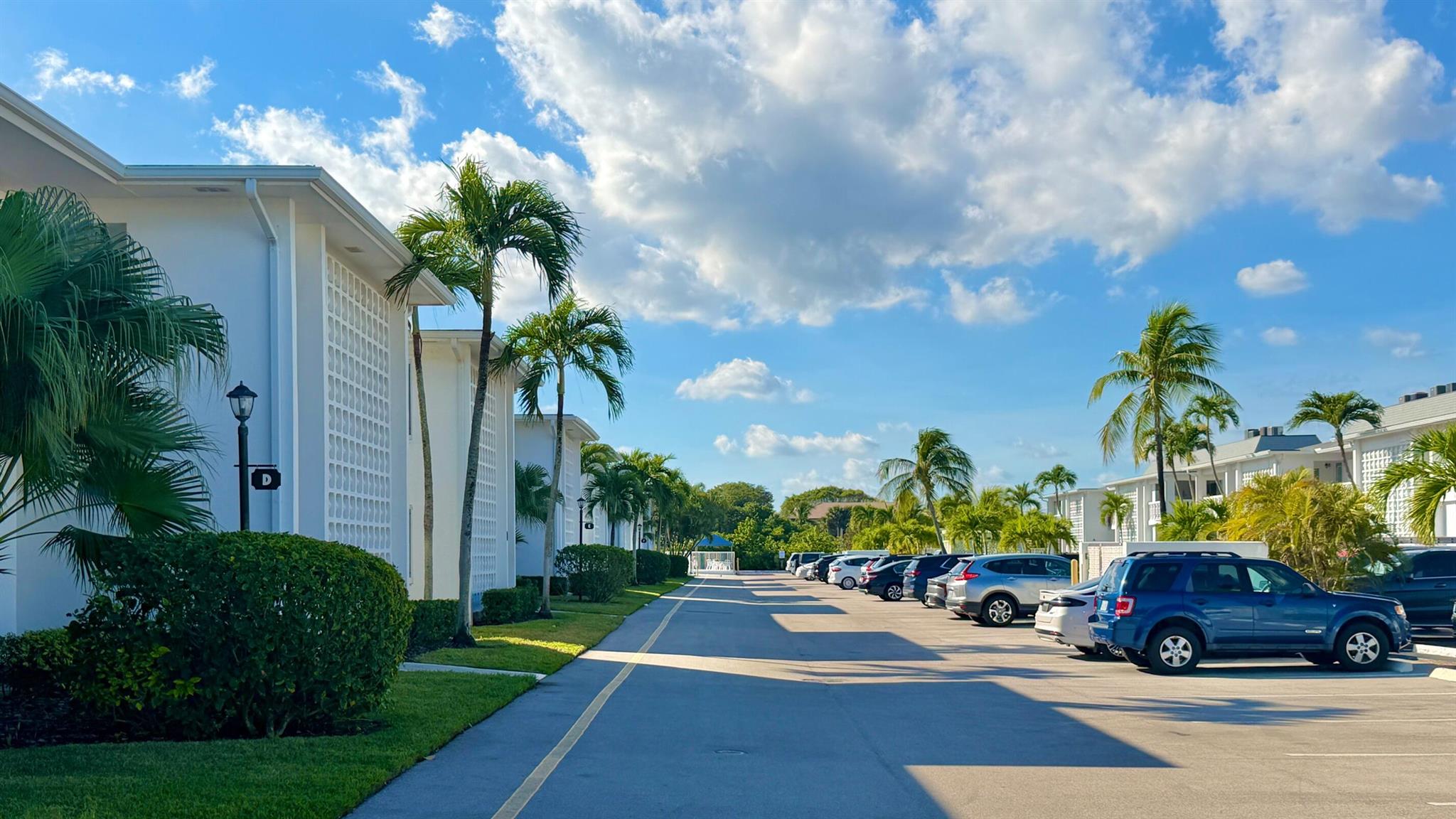 SOUTH PALM BEACH VILLAS C - Residential