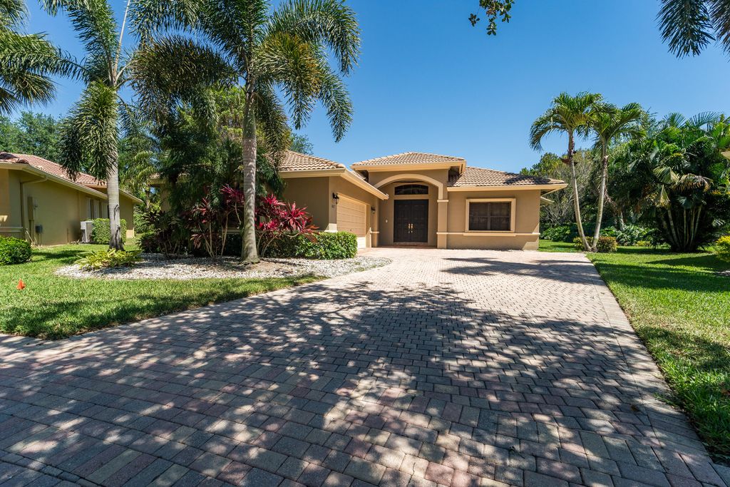 Photo of 8017 Via Grande, Boynton Beach, FL 33437 (MLS # R10978517)