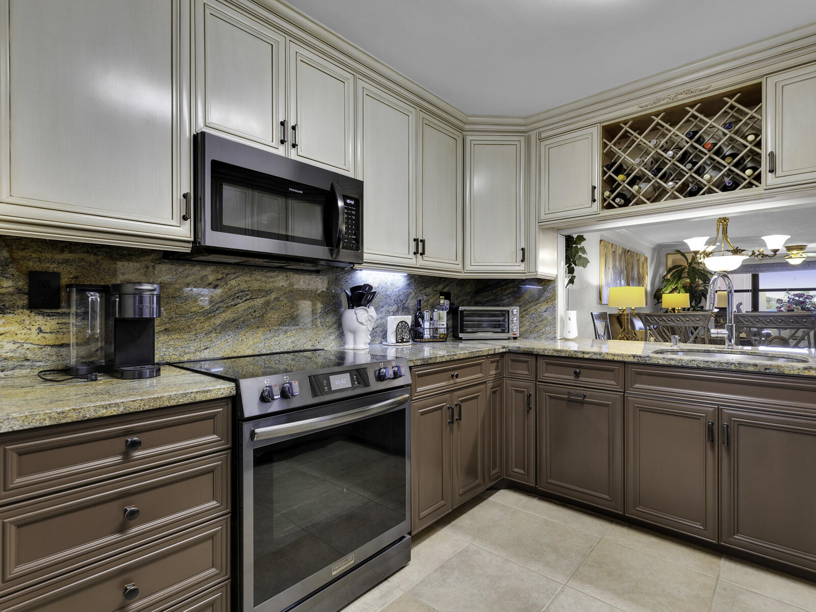 SUNRISE LAKES 214 CONDO - Residential