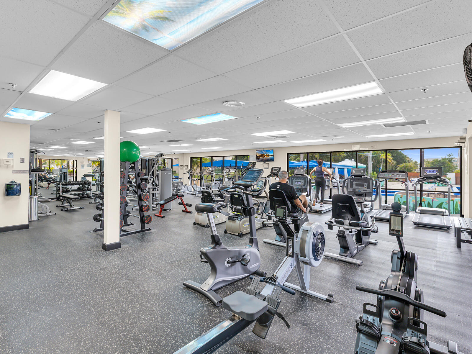 SUNRISE LAKES 214 CONDO - Residential