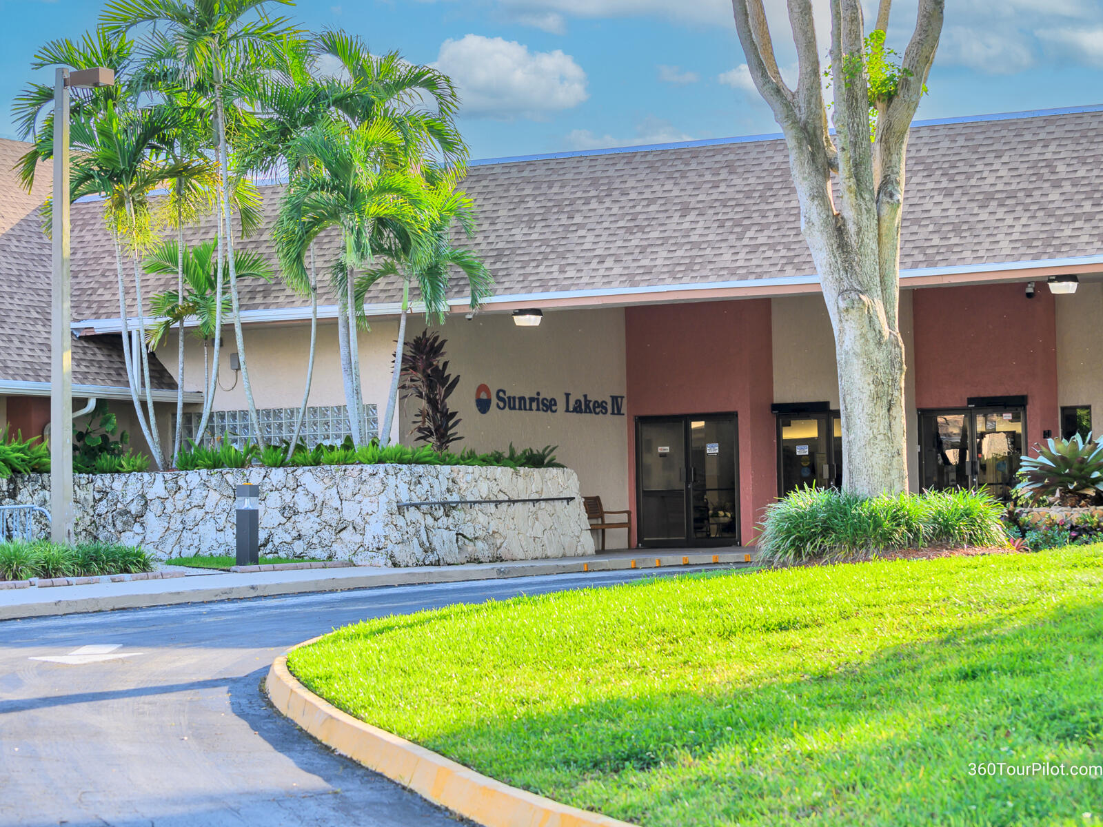 SUNRISE LAKES 214 CONDO - Residential
