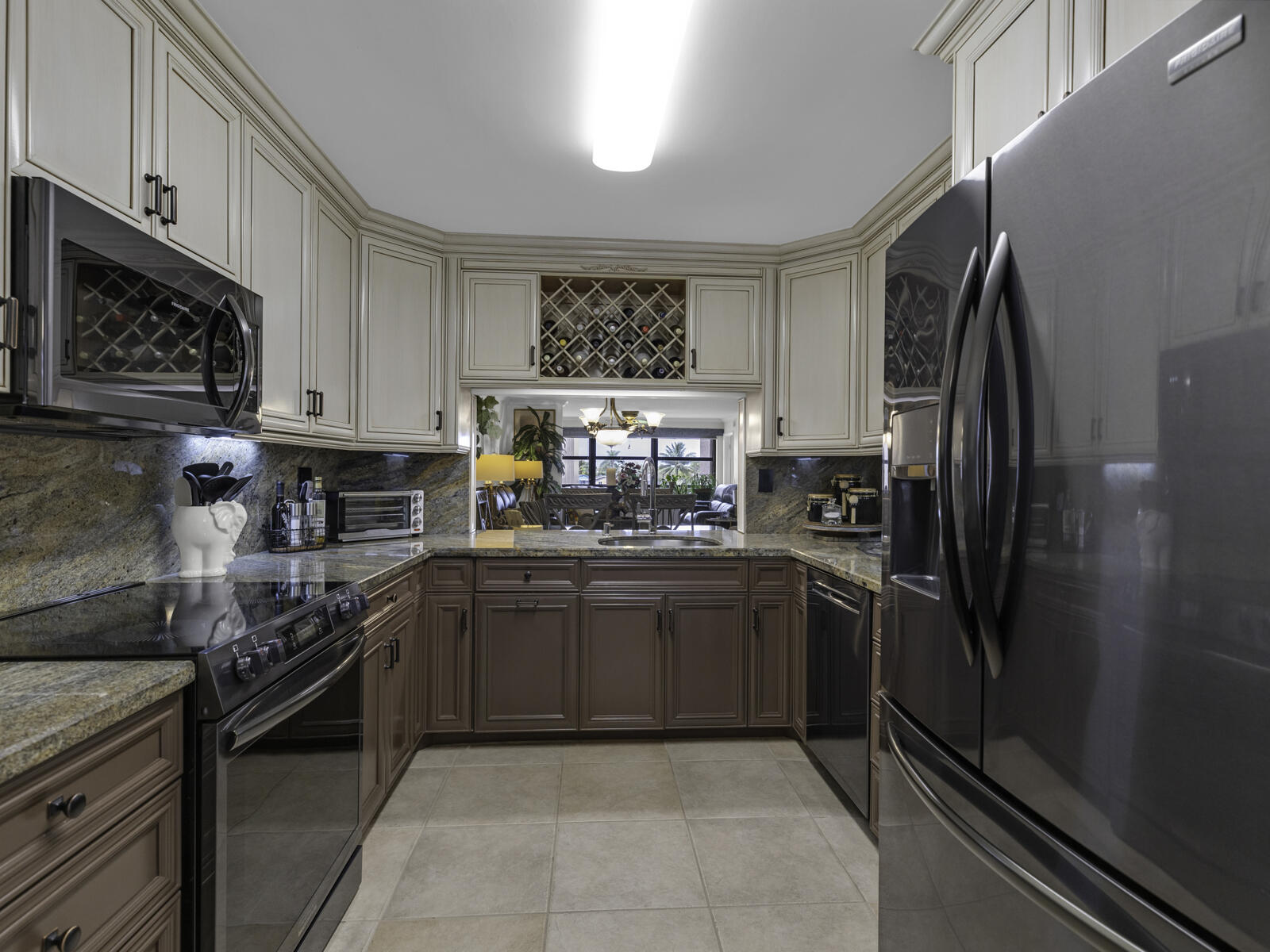 SUNRISE LAKES 214 CONDO - Residential